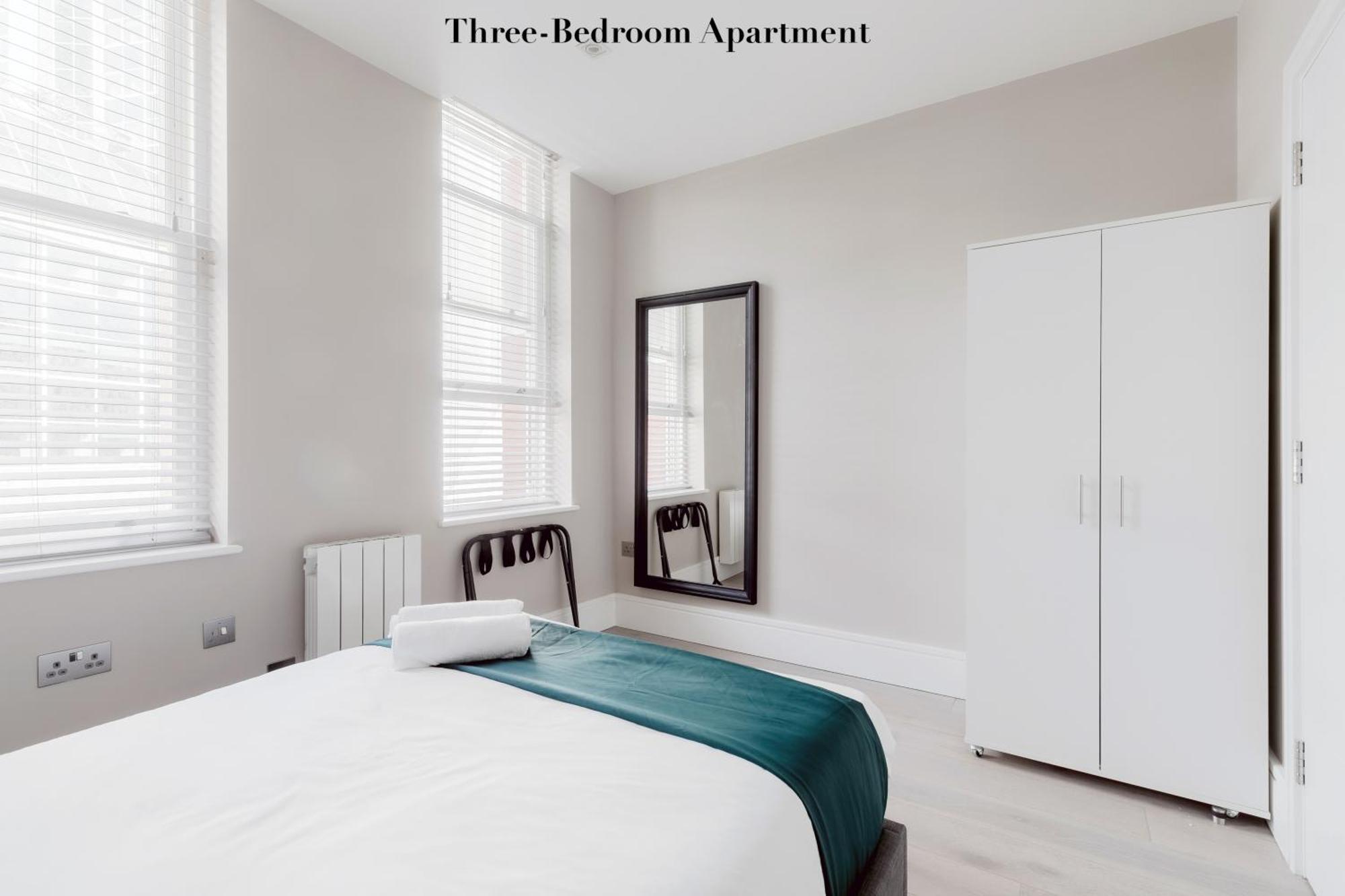 Superb Opposite Edgware Road Station * London