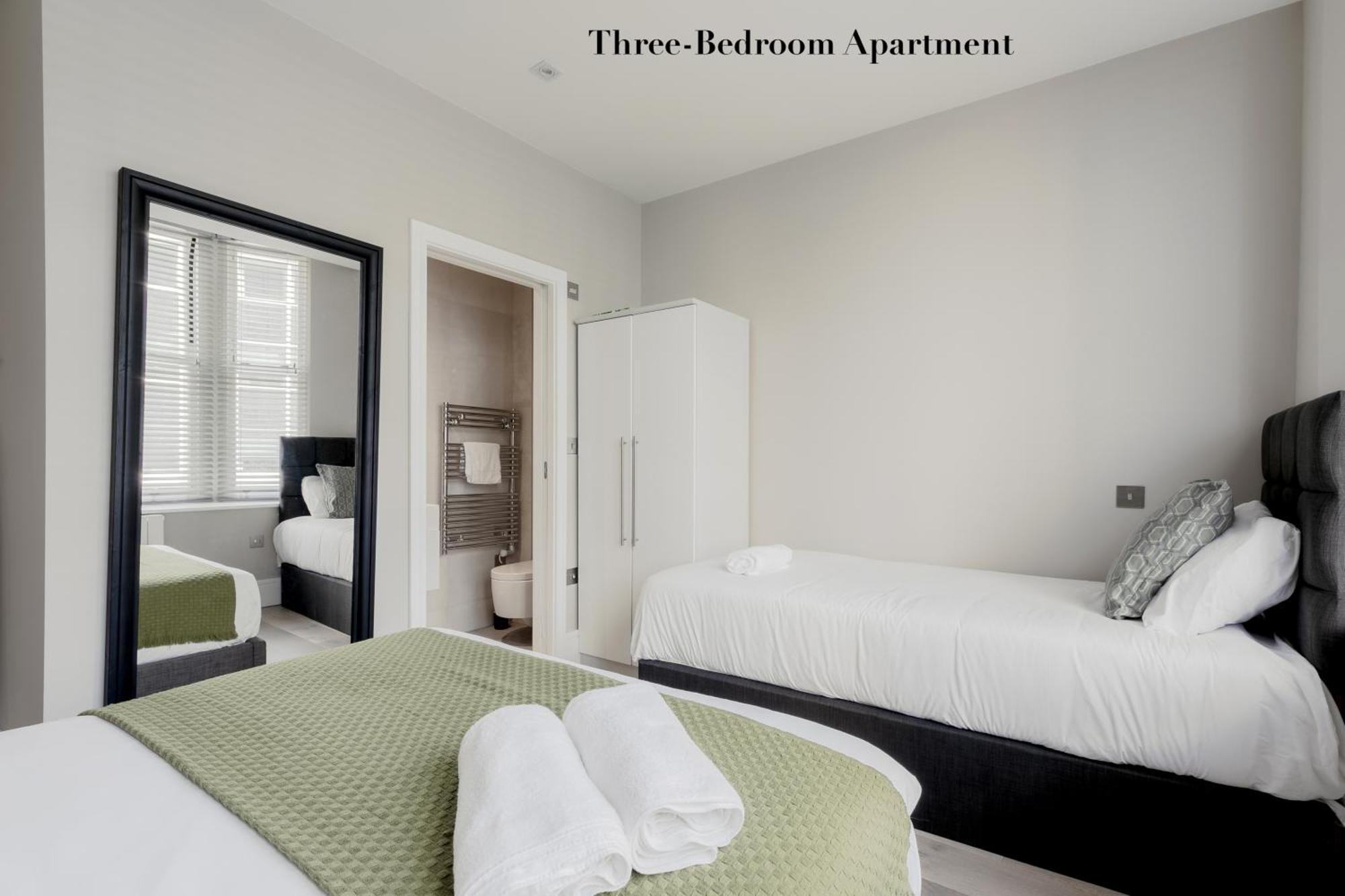 Superb Opposite Edgware Road Station * London