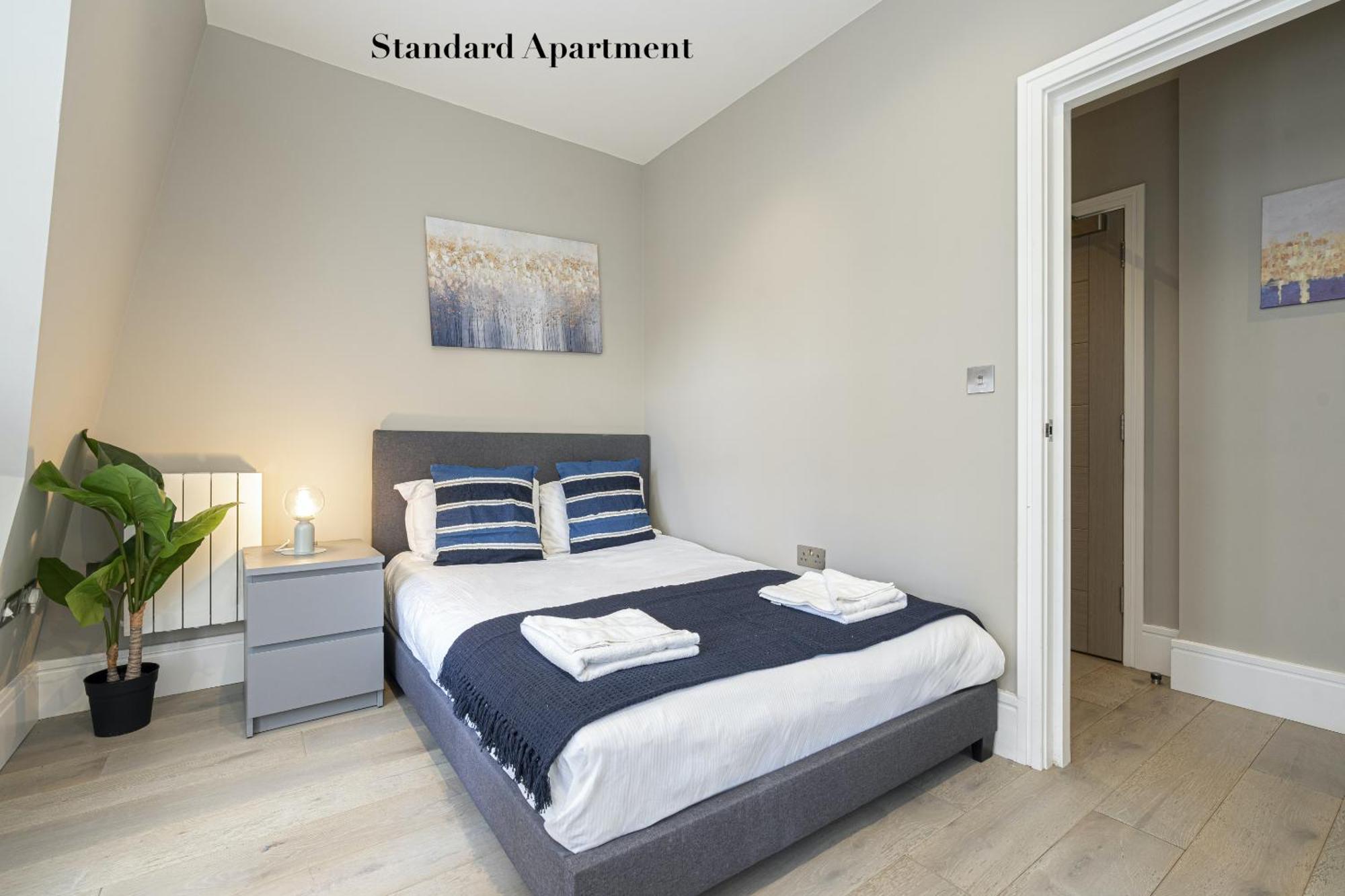 Superb Opposite Edgware Road Station *