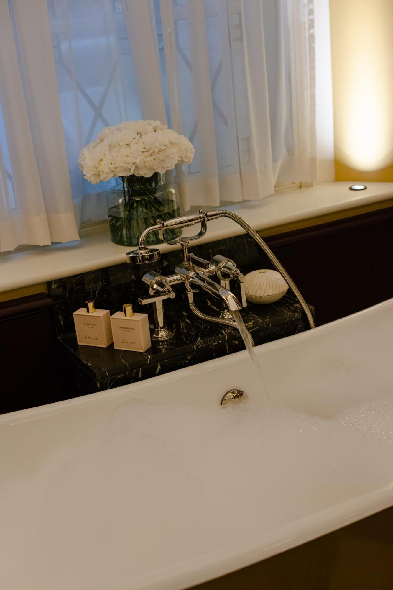 Hotel L'oscar 5*