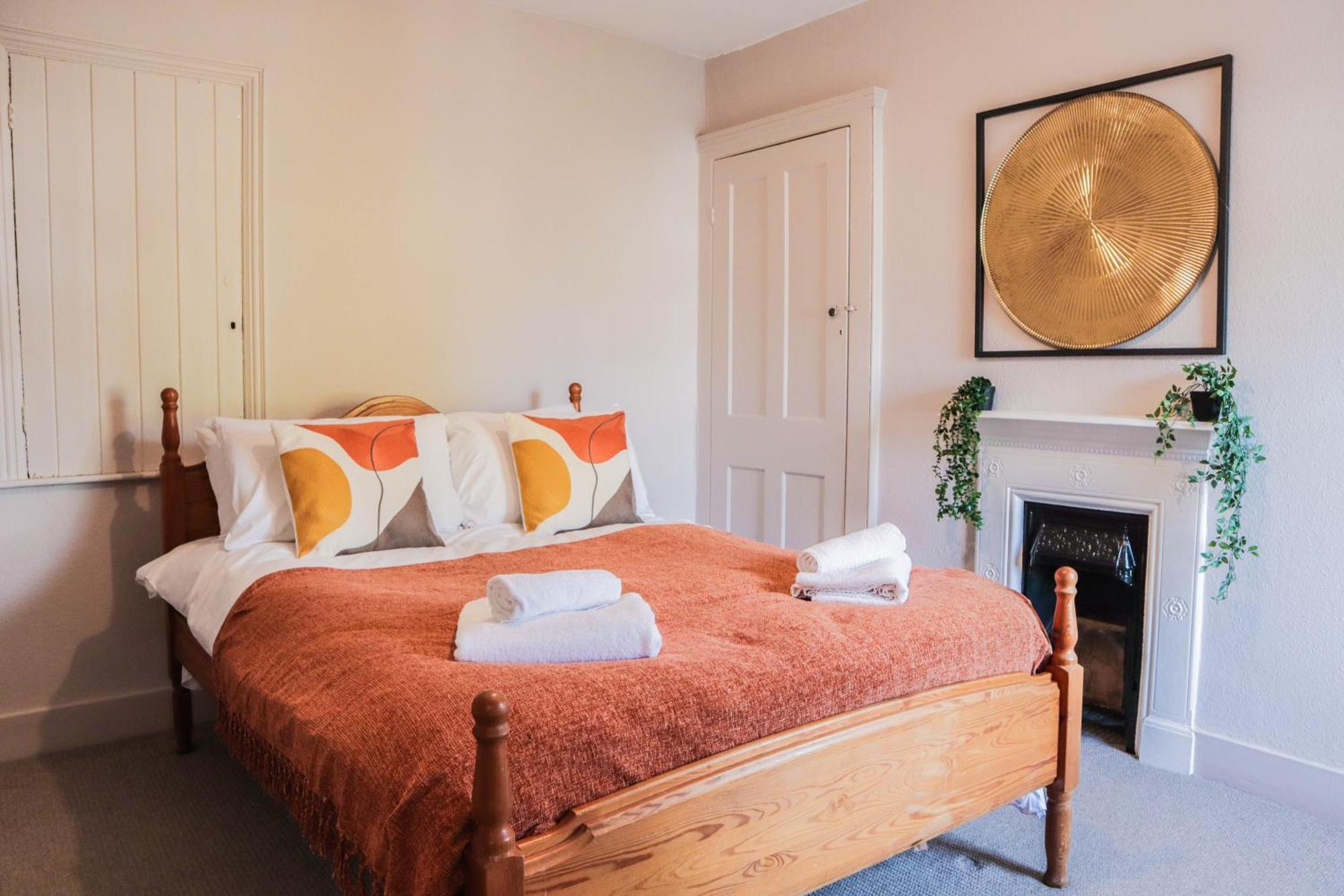 Stunning 5 Bed House In Clapham - Free Wifi! Holiday home