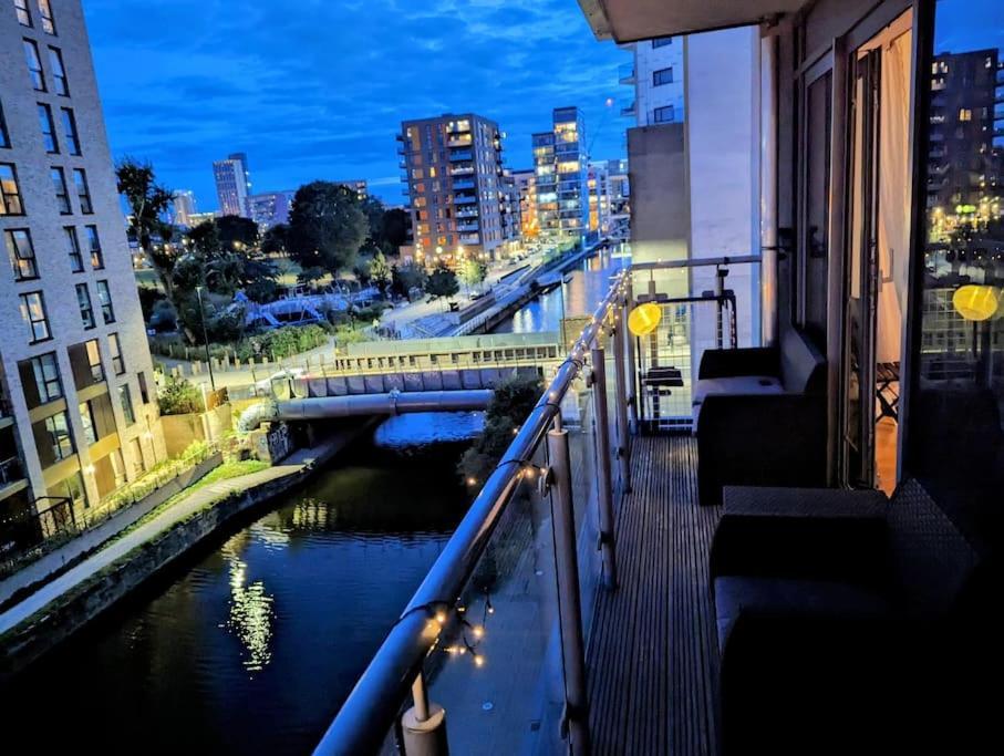 Canal Homestay *