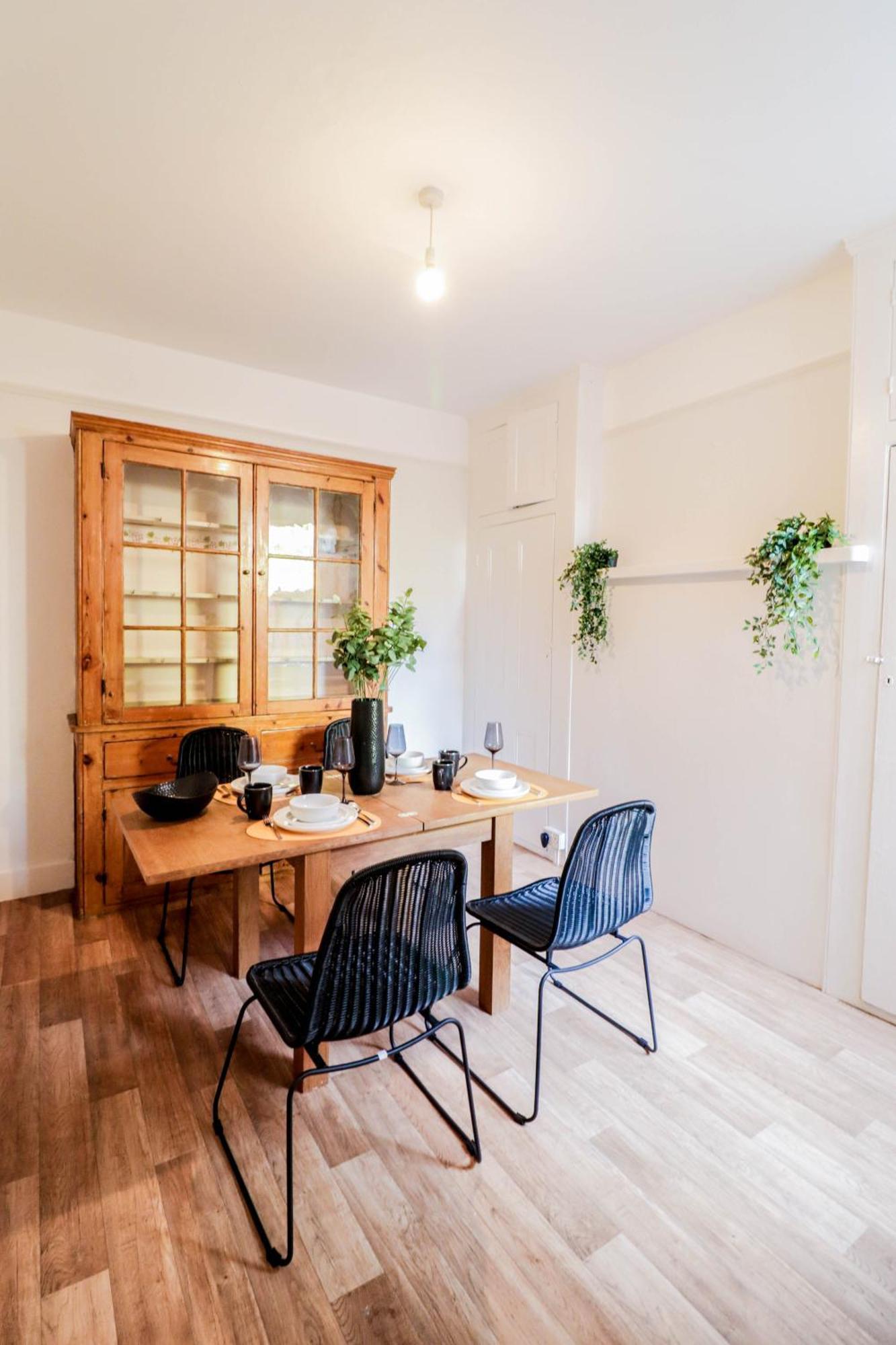 Stunning 5 Bed House In Clapham - Free Wifi! Holiday home