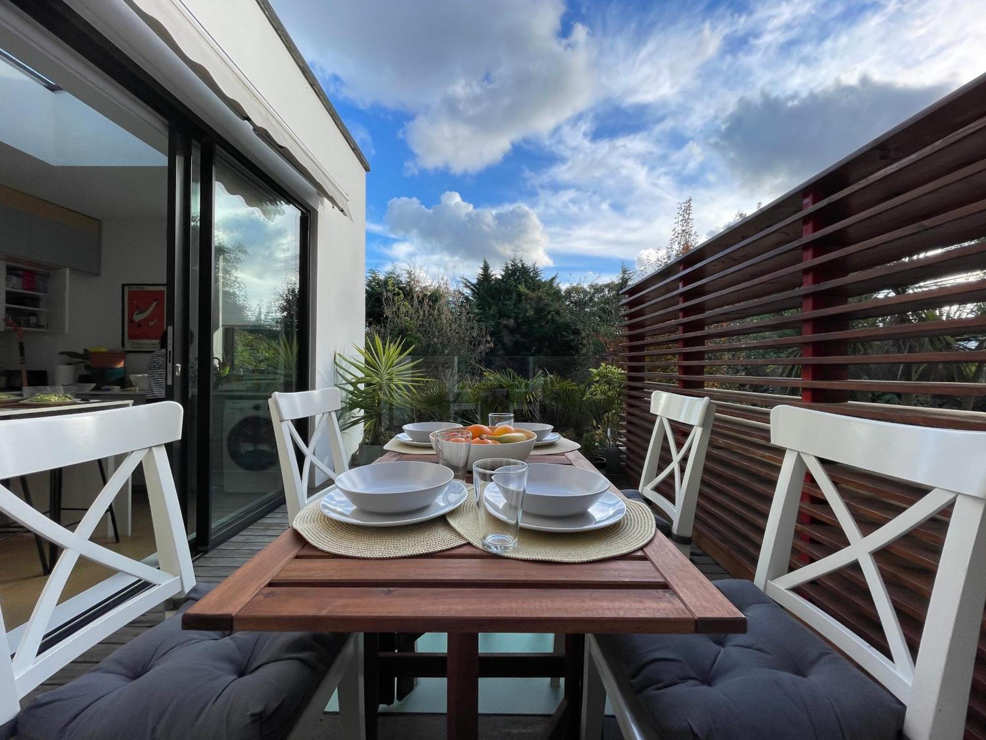 Spacious With Terrace *