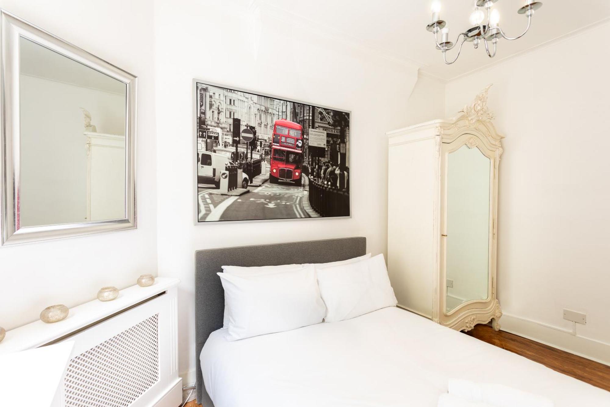 Apartment Bright Warwick Chambers