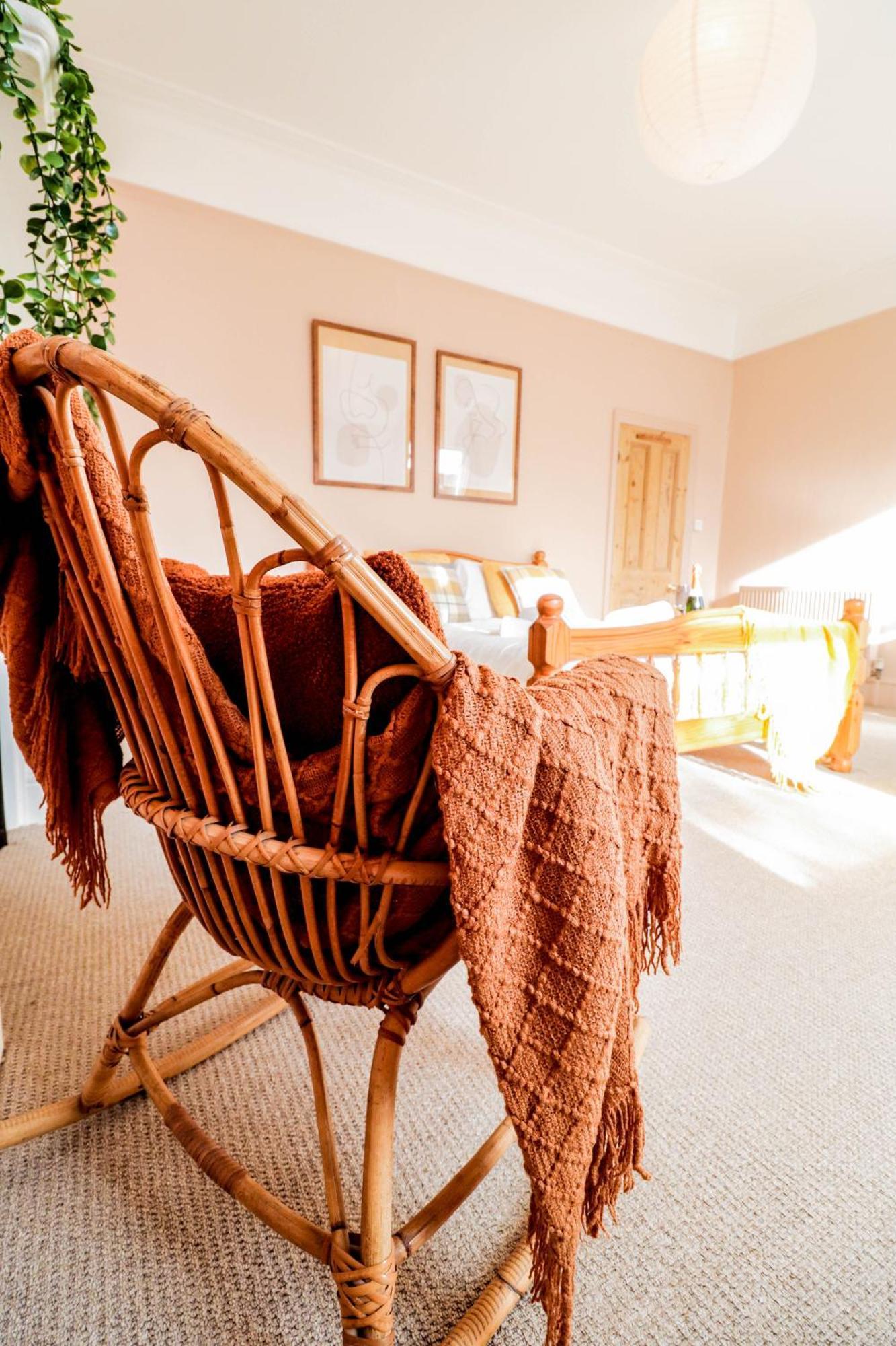 Stunning 5 Bed House In Clapham - Free Wifi! Holiday home *