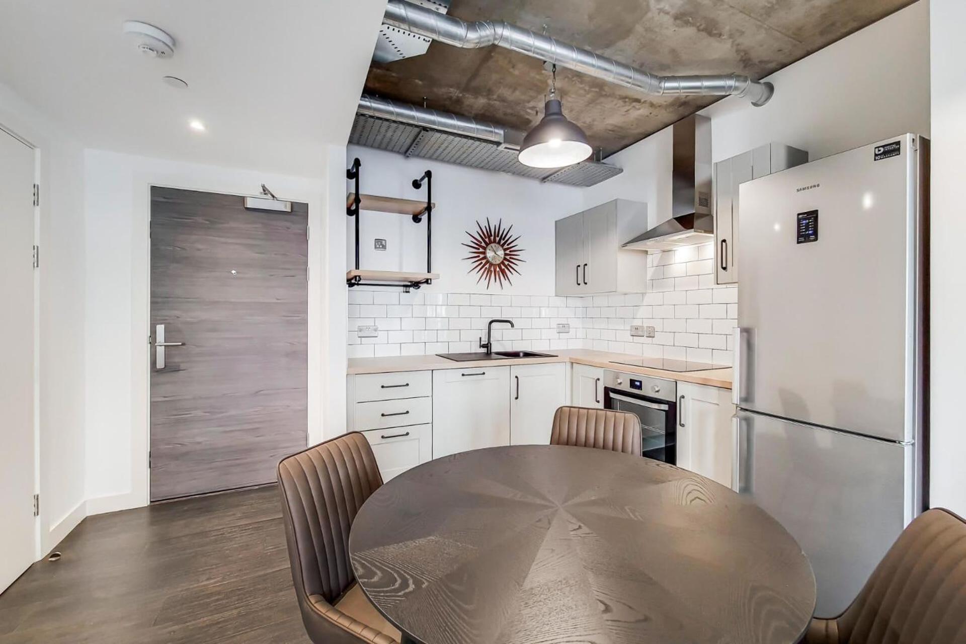 Modern And Chic At Ferrum Near Wembley Park Apartment London