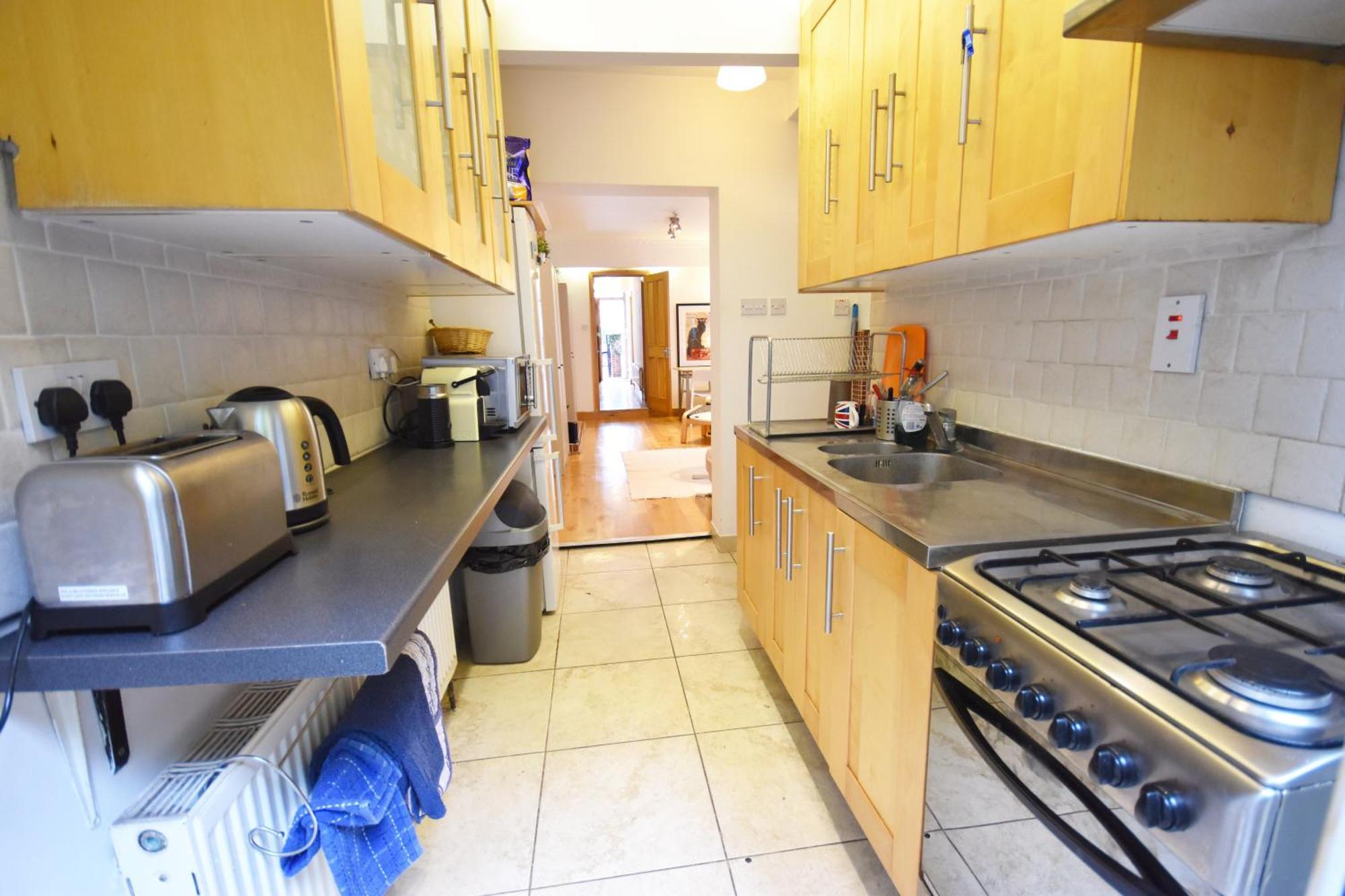 Beautiful Spacious In Waltham Forest East Apartment