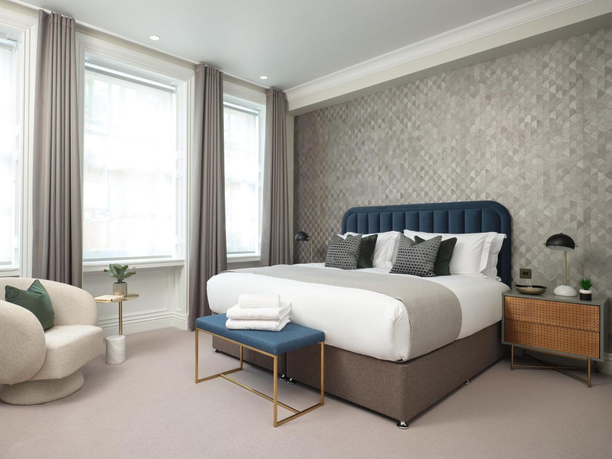 Uber Mayfair Luxury Apartment London