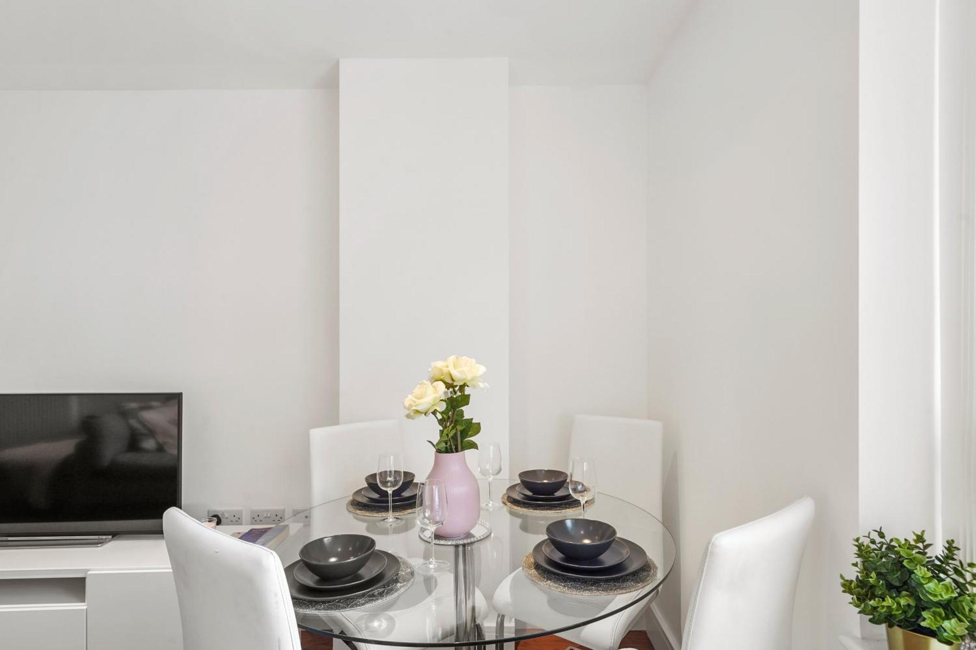 Entire 1 Bedroom Short Term & Flexible Renting Canary Wharf With Free Wifi