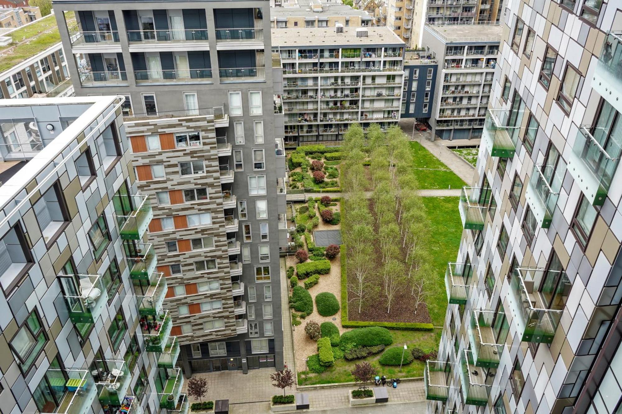 Apartment Entire 1 Bedroom Short Term & Flexible Renting Canary Wharf With Free Wifi *