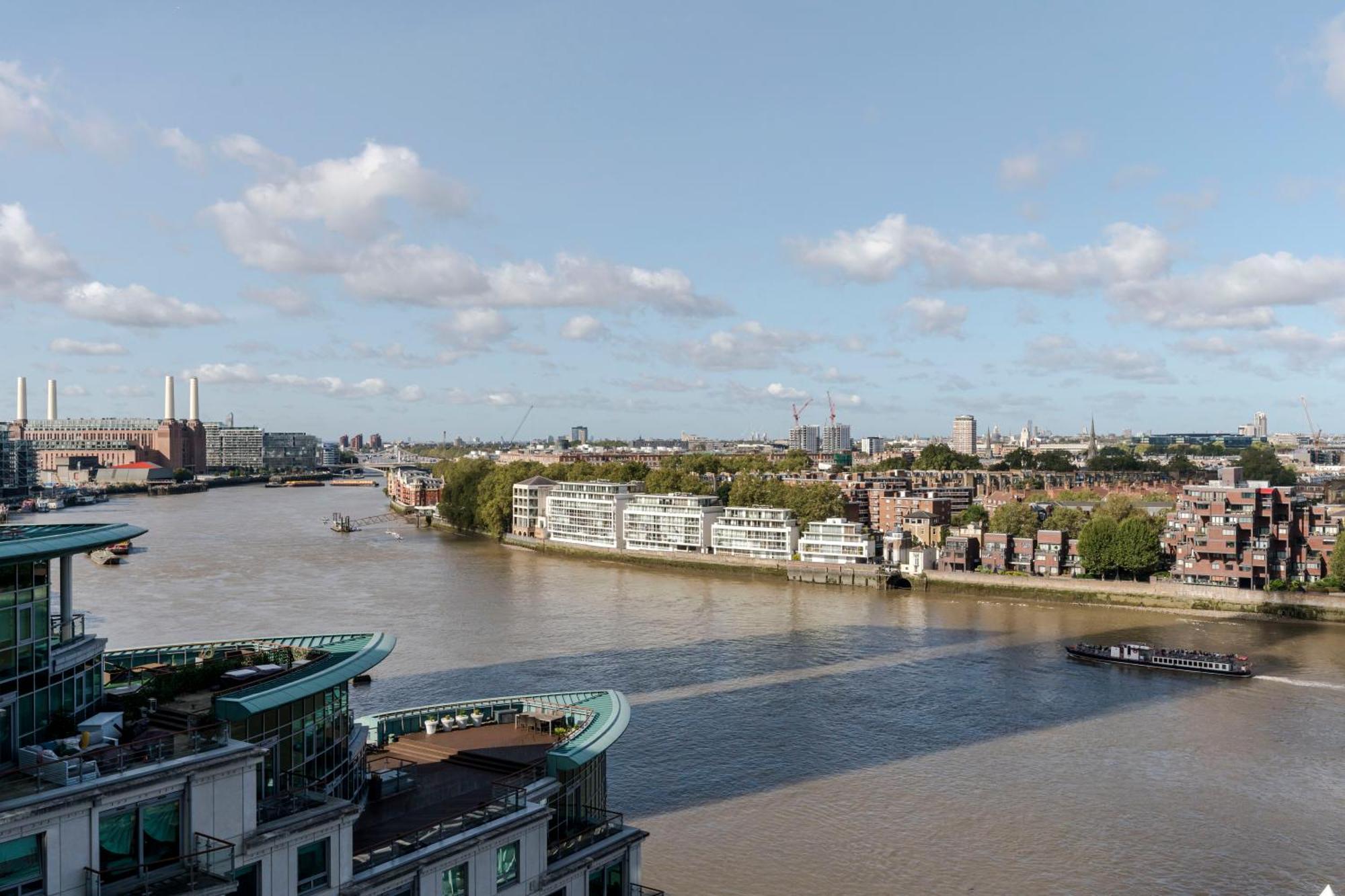 Thames View In Town! Large Luxxe Nomad Design Family Appartement Londen
