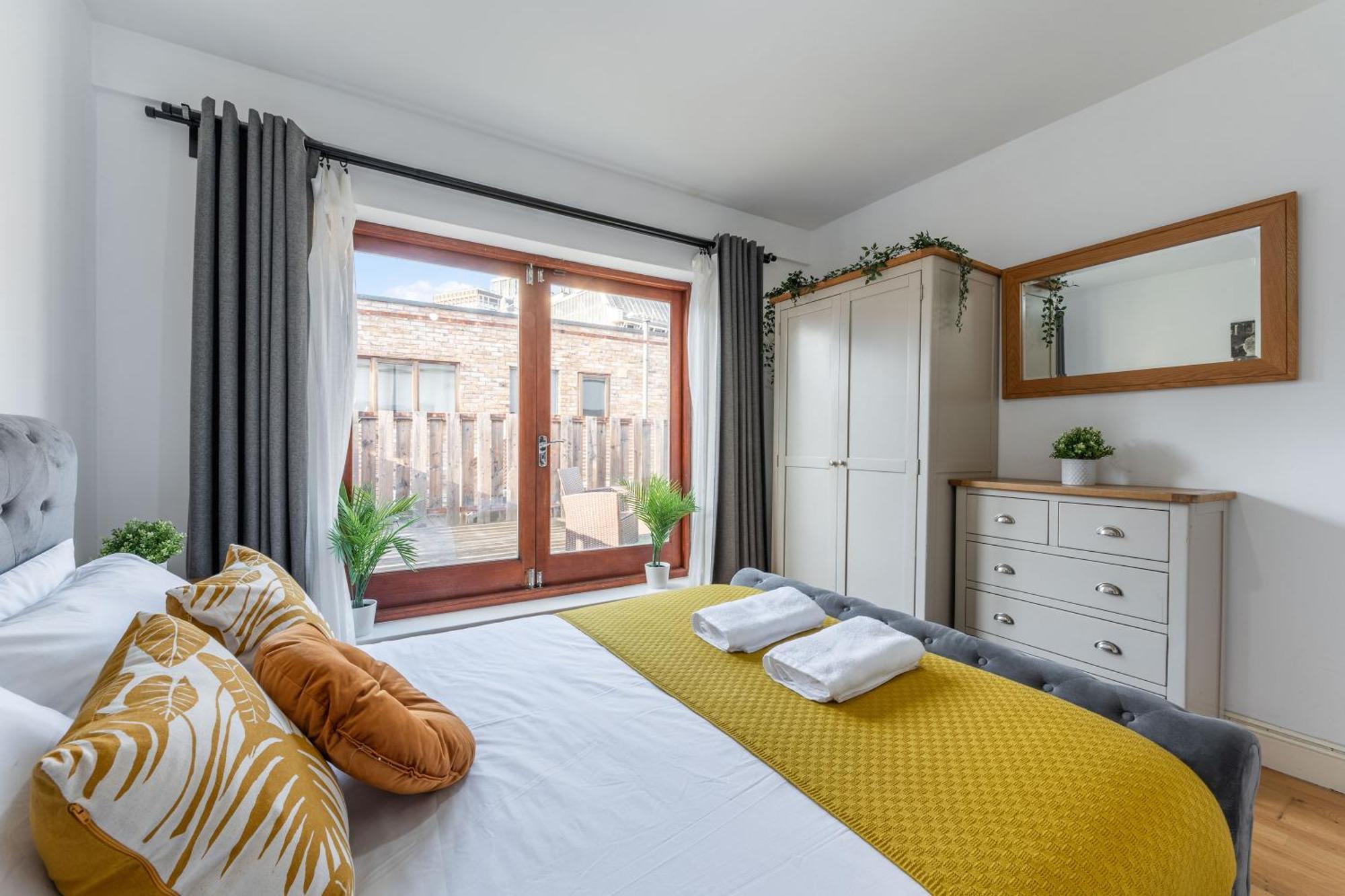Waterloo With Large Private Terrace - View Of The Eye - 1 Bedroom 1 Bath Apartamento Londres