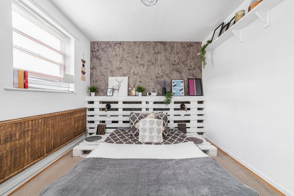 Feriehus 2bed Garden House W/hot Tub, Sauna & Cinema London