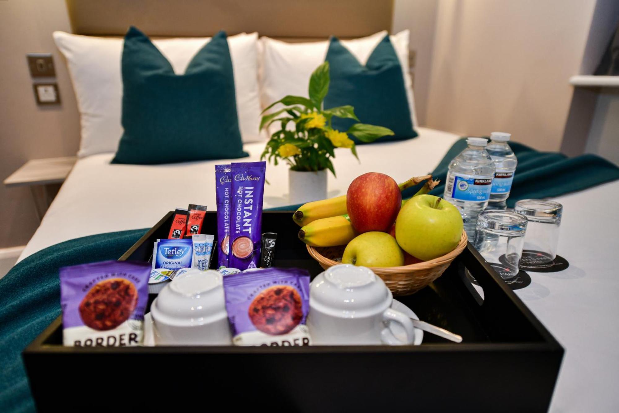 Hotel Queens Park Premier Hyde Park London