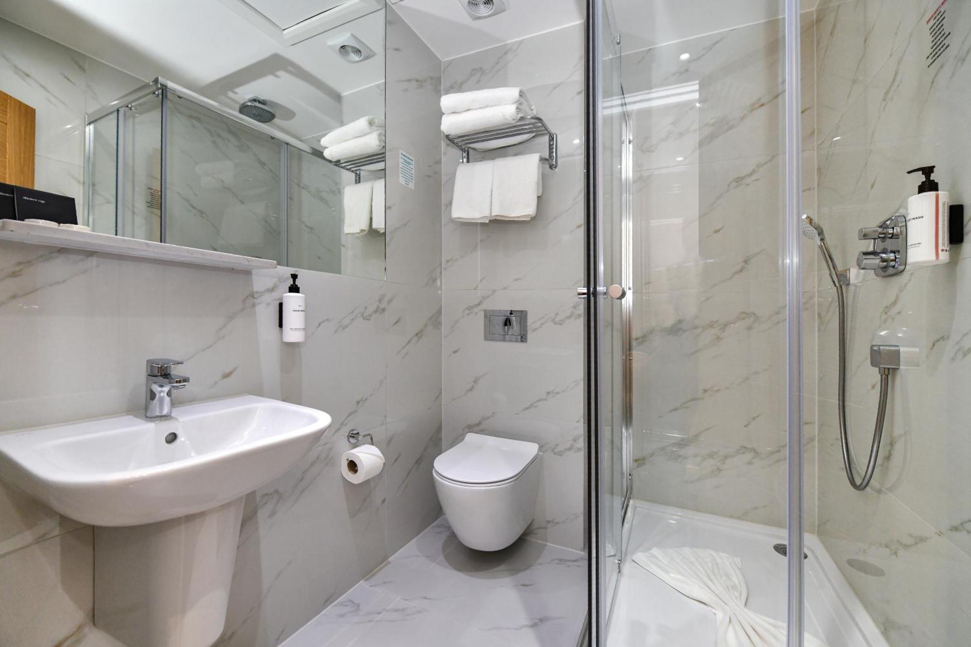 Queens Park Premier Hyde Park Hotel London