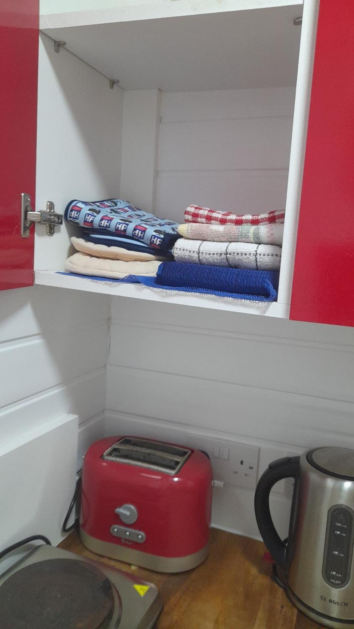 Private Extension With Bathroom And Kitchen Apartamento Londres