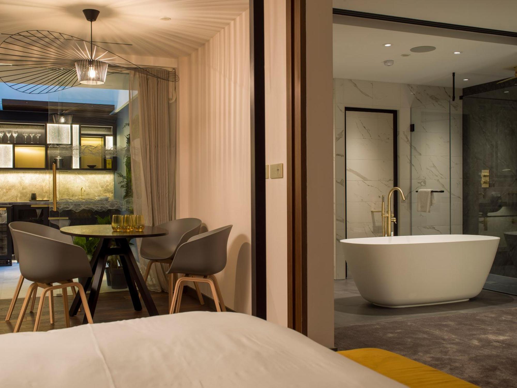 Middle Eight - Covent Garden - Preferred And 5*
