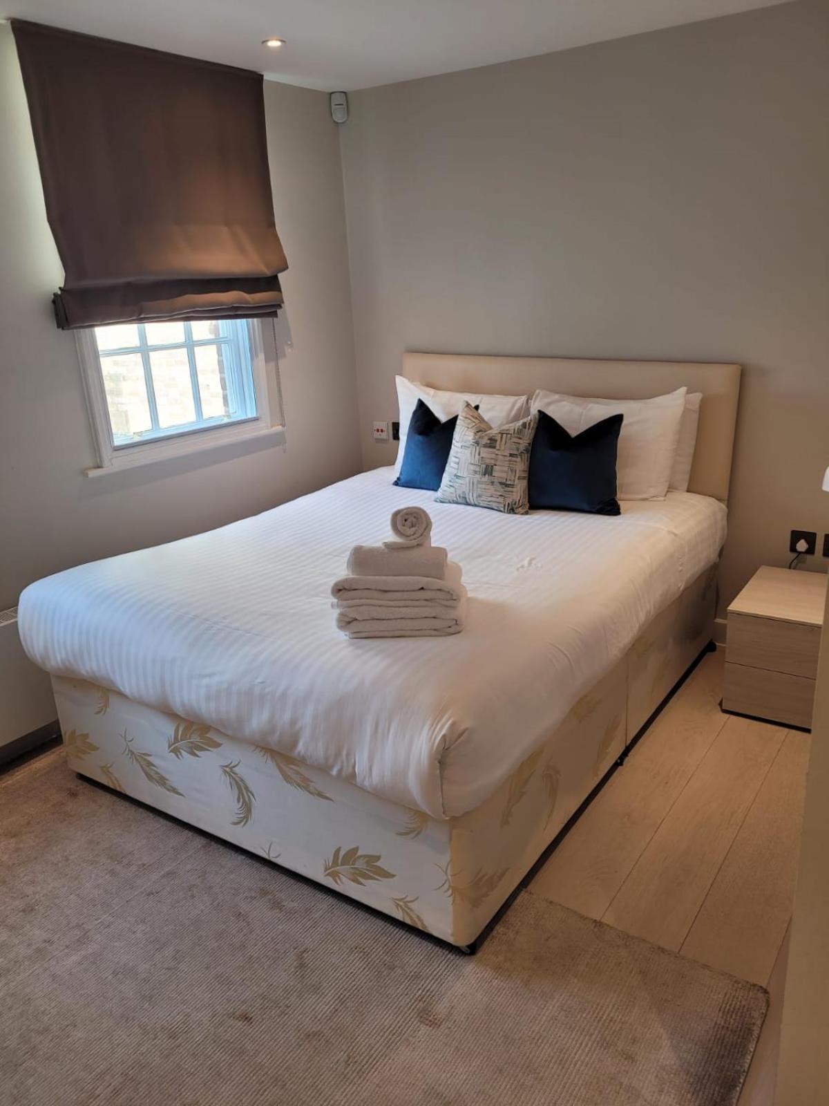 Buckingham Palace Residences By Aeria Apartment