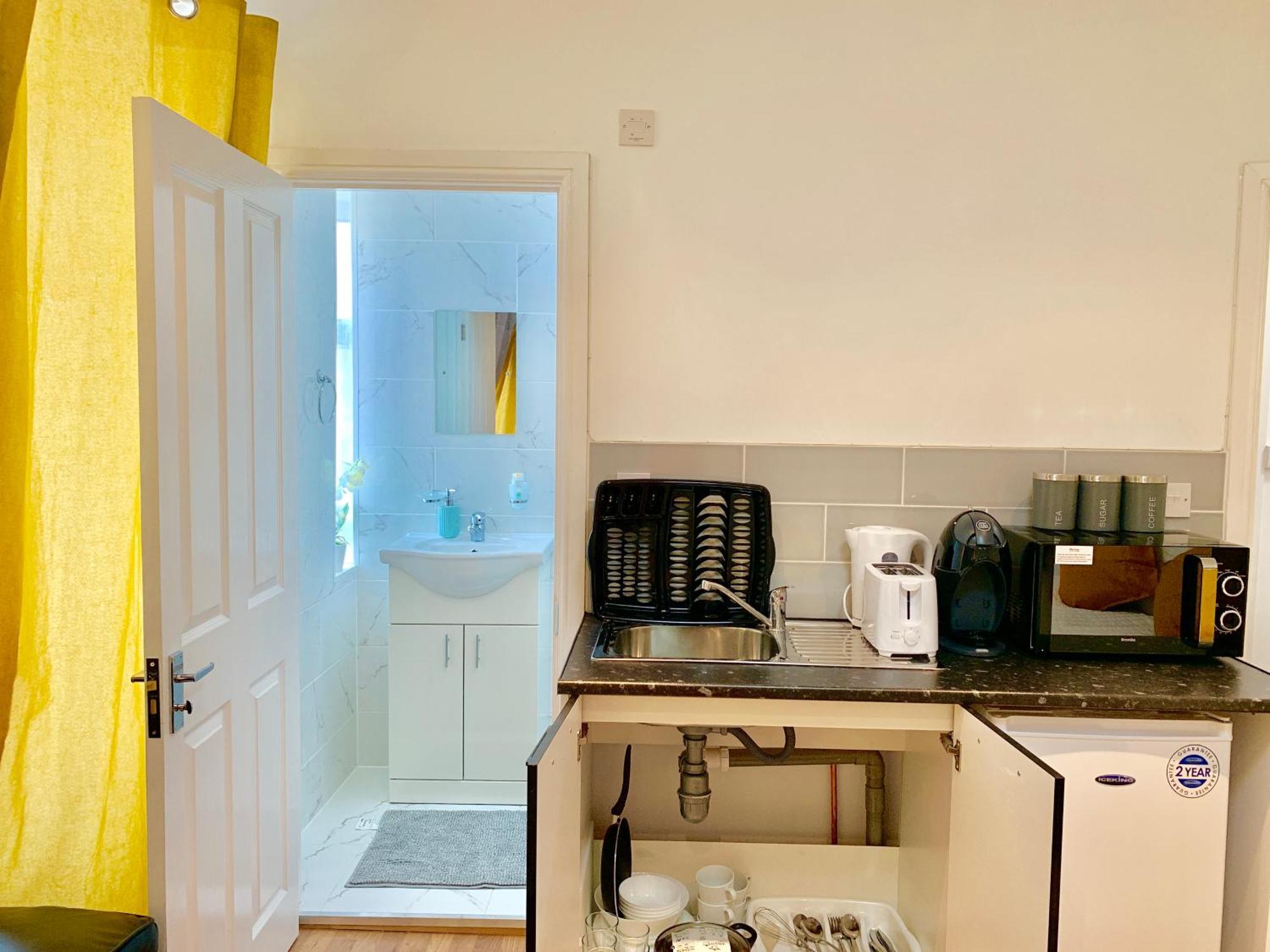 Apartment Apartments, Private Bathroom, Kitchenette, Parking, Np6