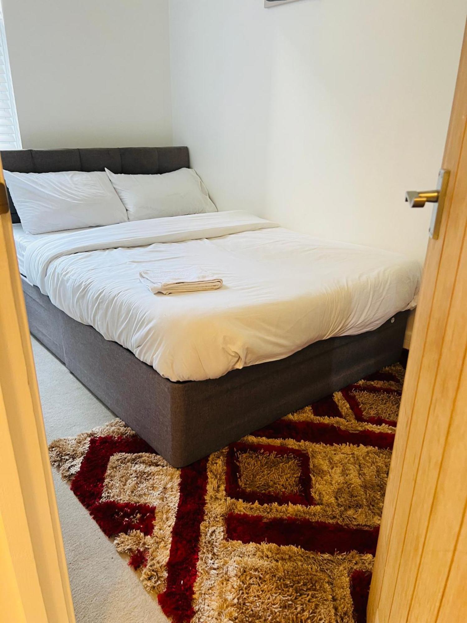 Spacious 2 Bedroom In Woolwich Arsenal Apartamento *