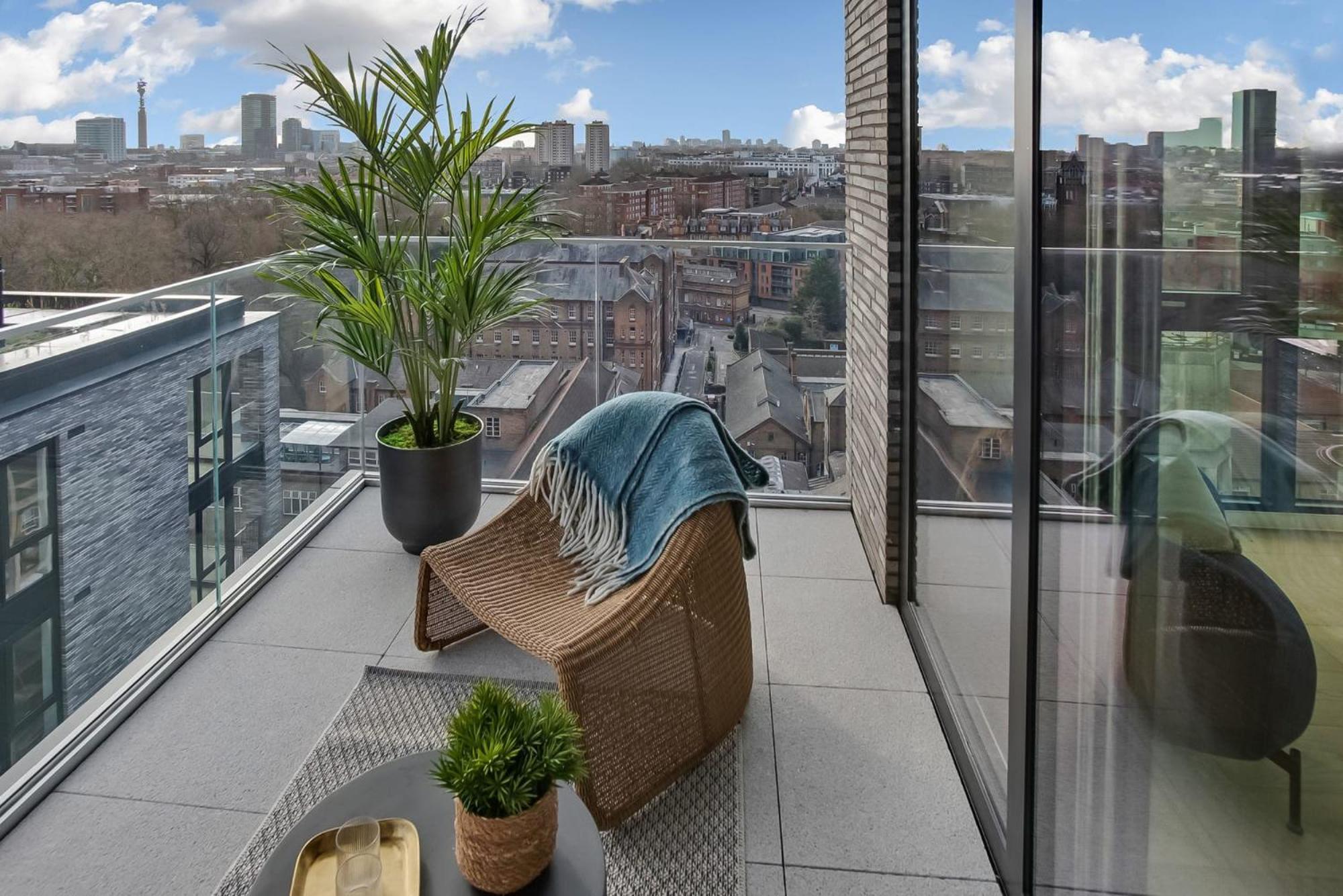 Modern At Enclave Located In Central Appartement Londen