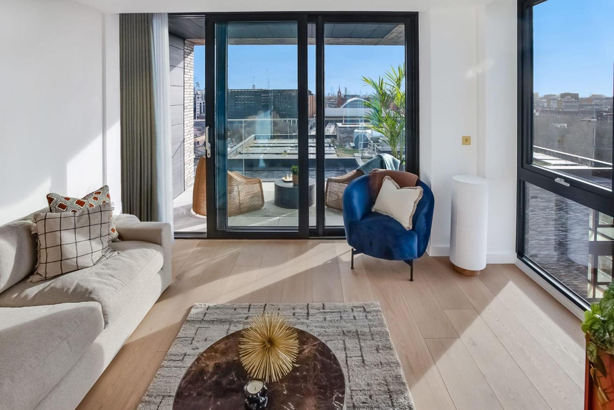 Modern At Enclave Located In Central Appartement