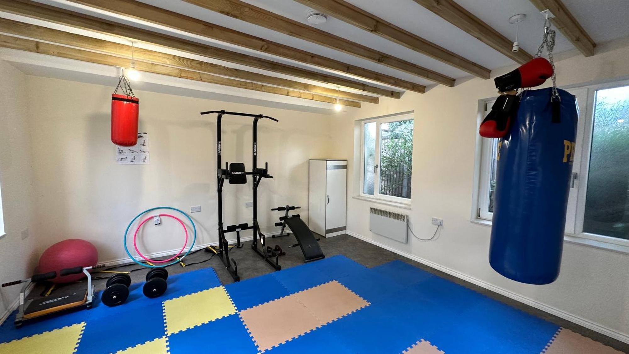 Feriehus North A Spacious 7 Bedroom House Accommodating Up To 18 People Complete With Own Gym And Table Tennis