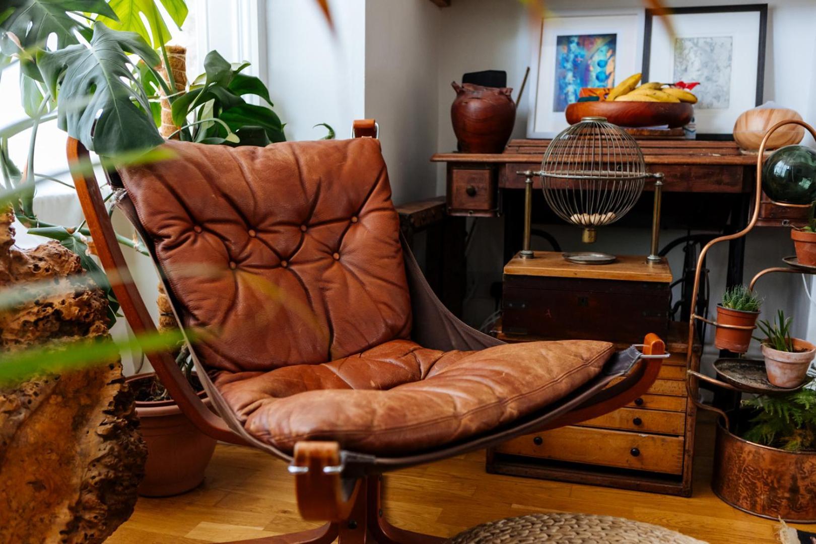 Unique Private W/ Easy Access To * Londen