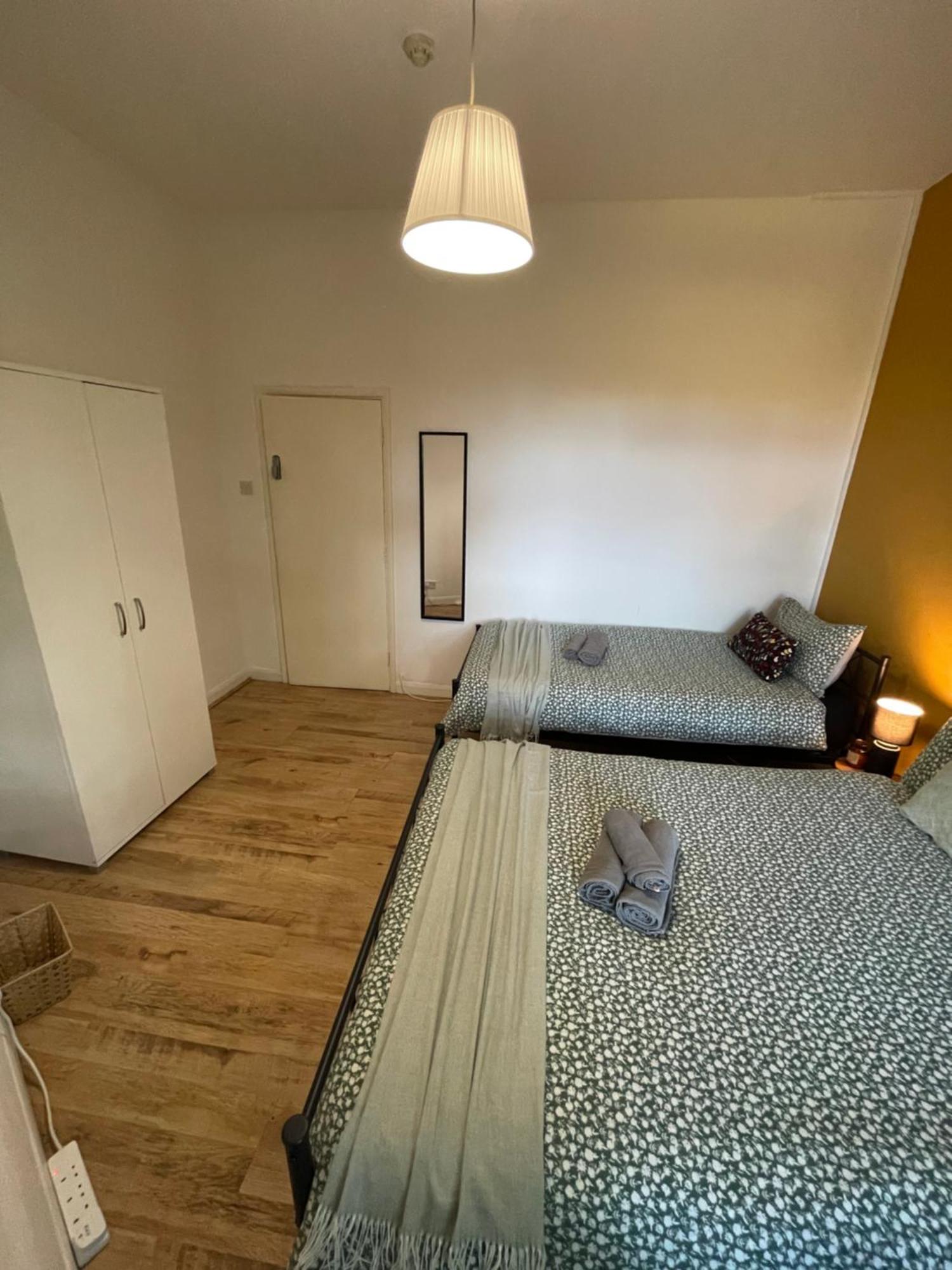 Contemporary Private Near Central London