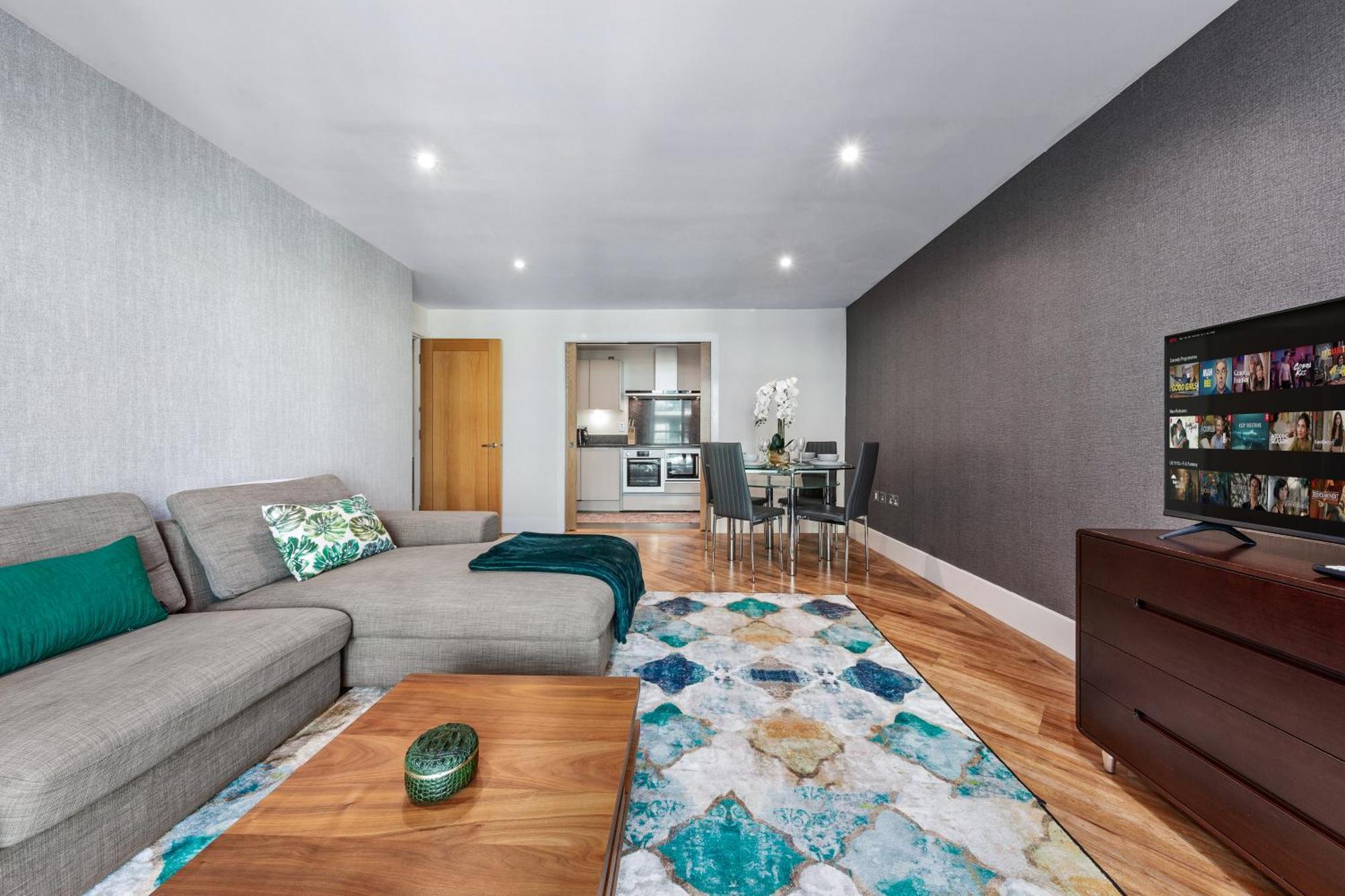 Vauxhall Large 2bedroom With Amazing River View Panoramic Balcony Leilighet