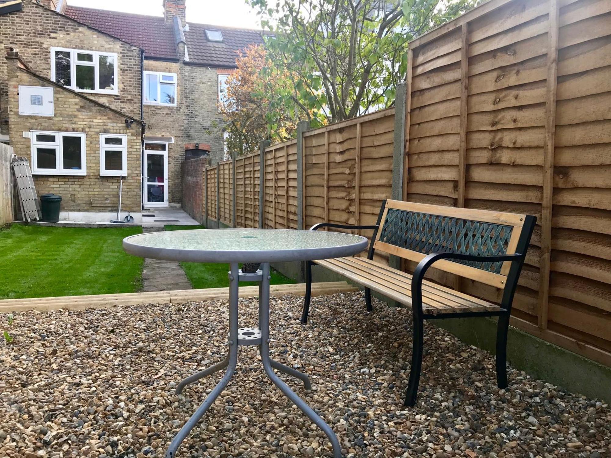 Clarence House 3 Bedrooms 8min To Station E17 North East * London
