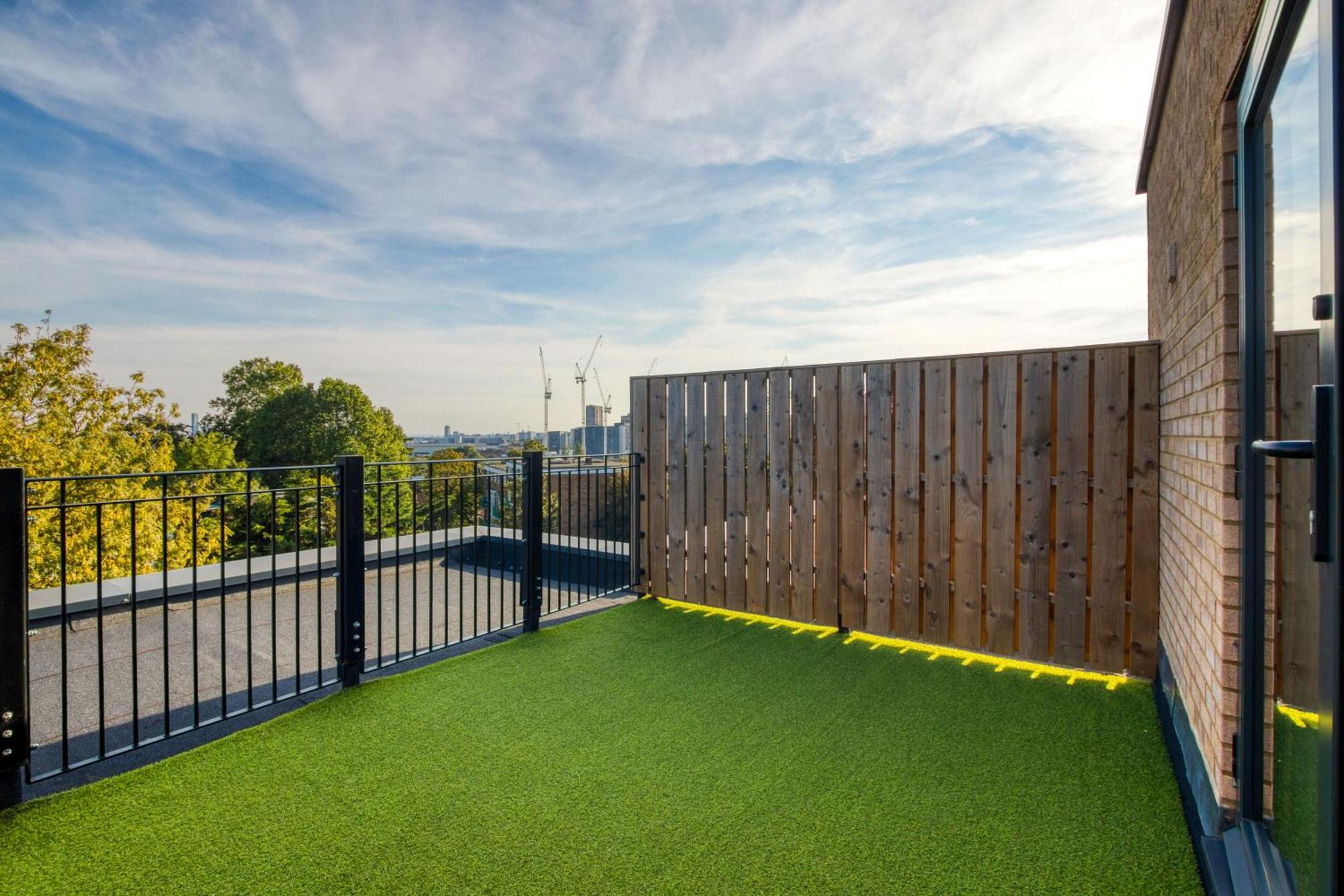 Modern Penthouse In Wembley Apartamento *