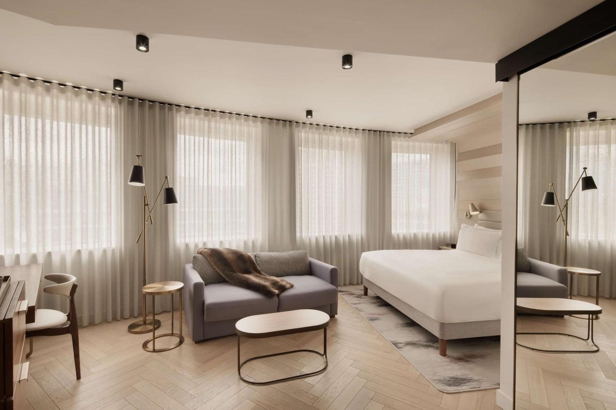 Canopy By Hilton 4*