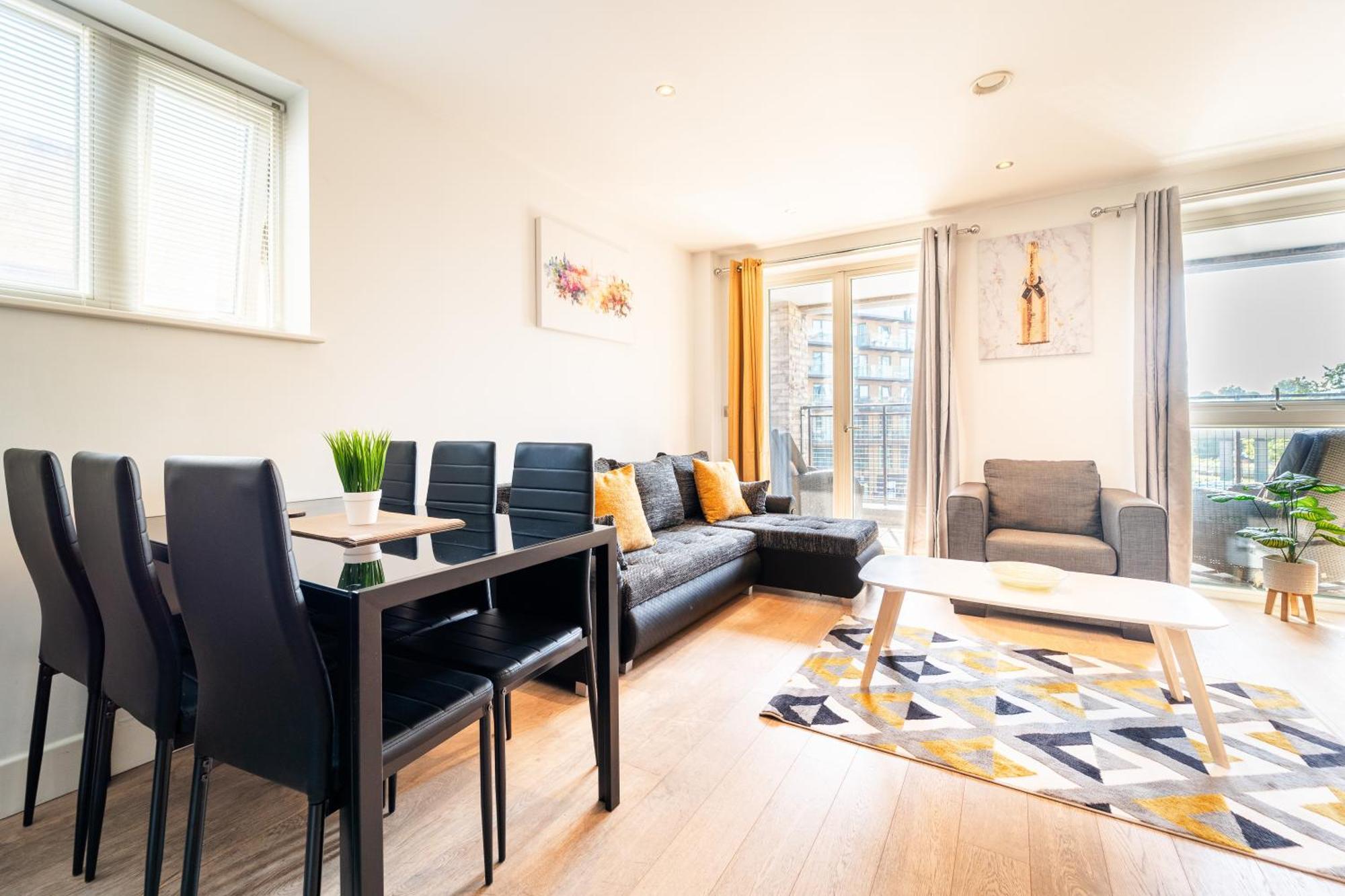 Luxury Greenwich 2bed 2bath - Sleep 6 Guest- 1 Min From Station - Close To Greenwich Maritime- Playstation Provided London
