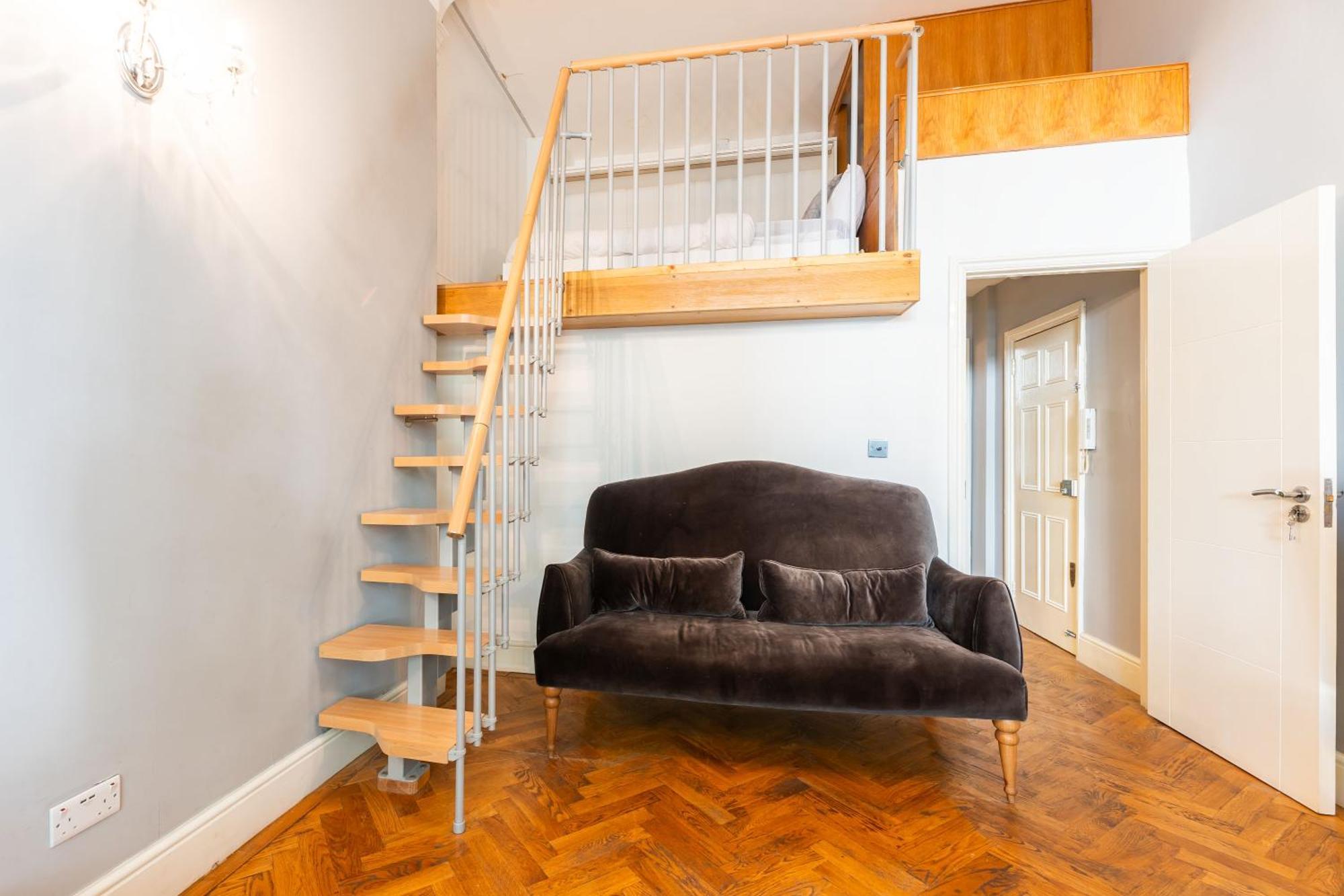 Luxury One Bedroom Flat In Westbourne Terrace *