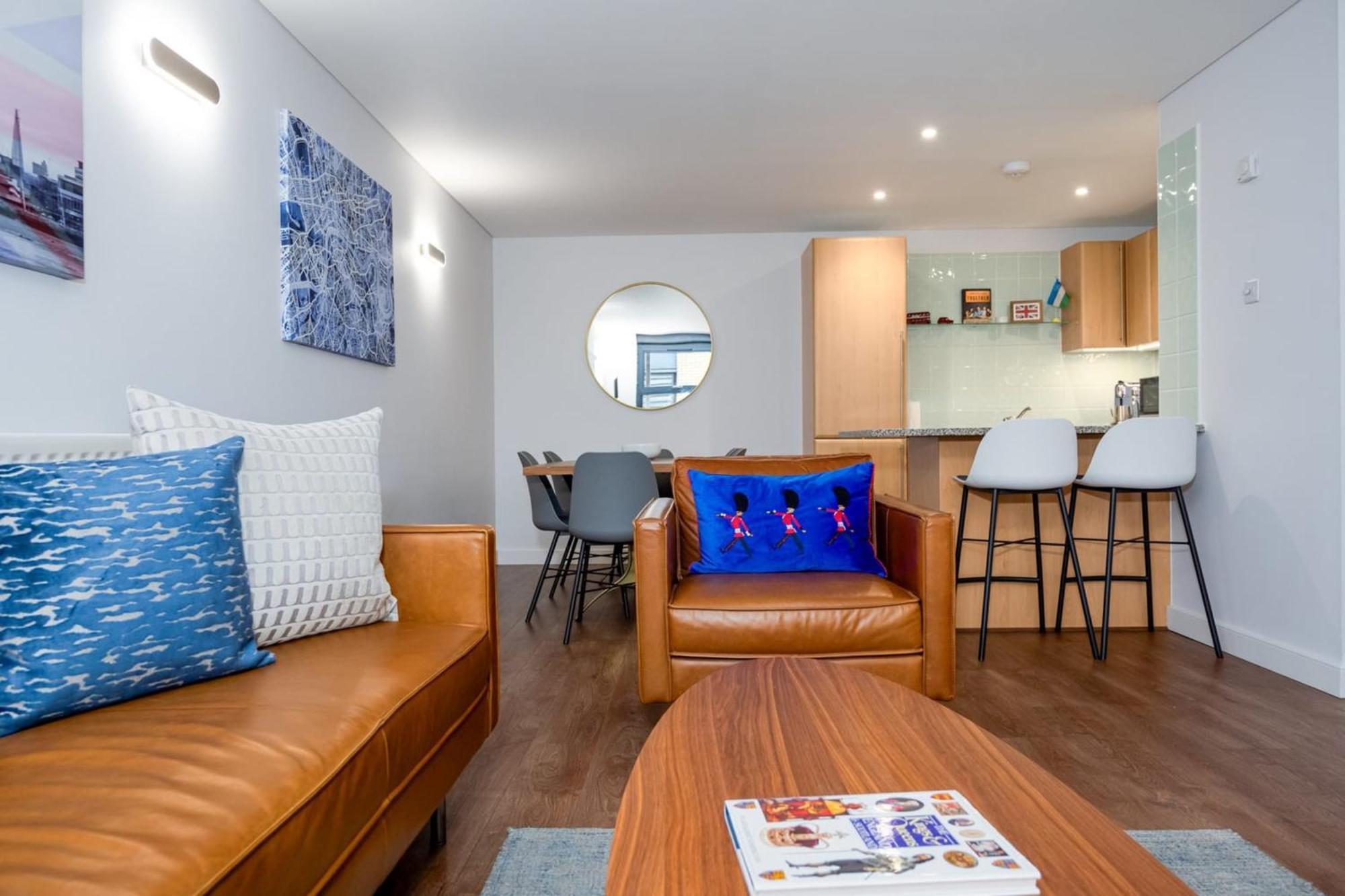 Leilighet Modern & Spacious 2 Bedroom In London