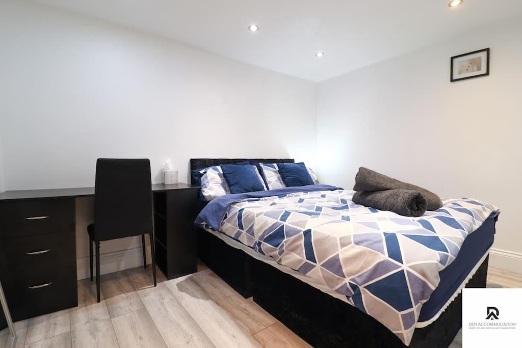 Apartment Den & Short Lets Greenwich - 3 Bed House London