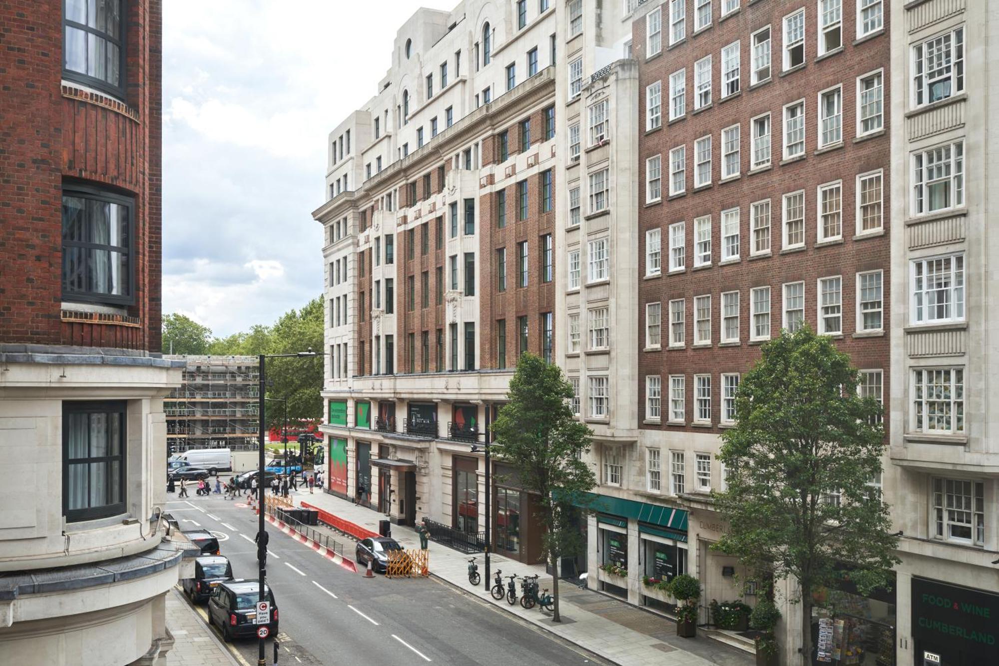 Hotel Thistle Park Lane 4*