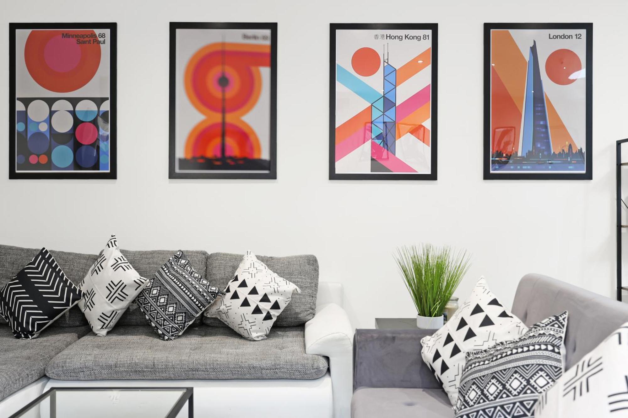 Apartment Luxury 3 Bedroom House In Limehouse, Close To City! Sleeps 6-8!