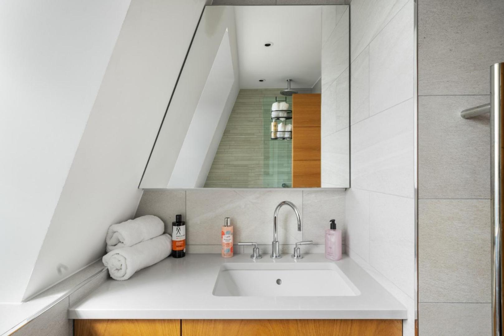 Apartment Stunning 1-bedroom Penthouse In Marble Arch 72 London