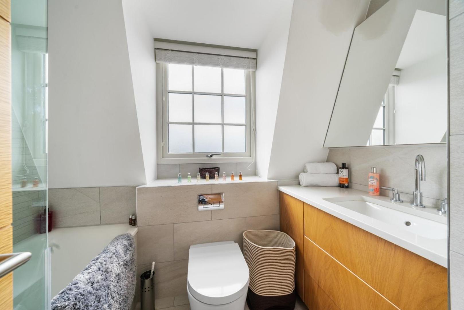 Stunning 1-bedroom Penthouse In Marble Arch 72 Apartment London