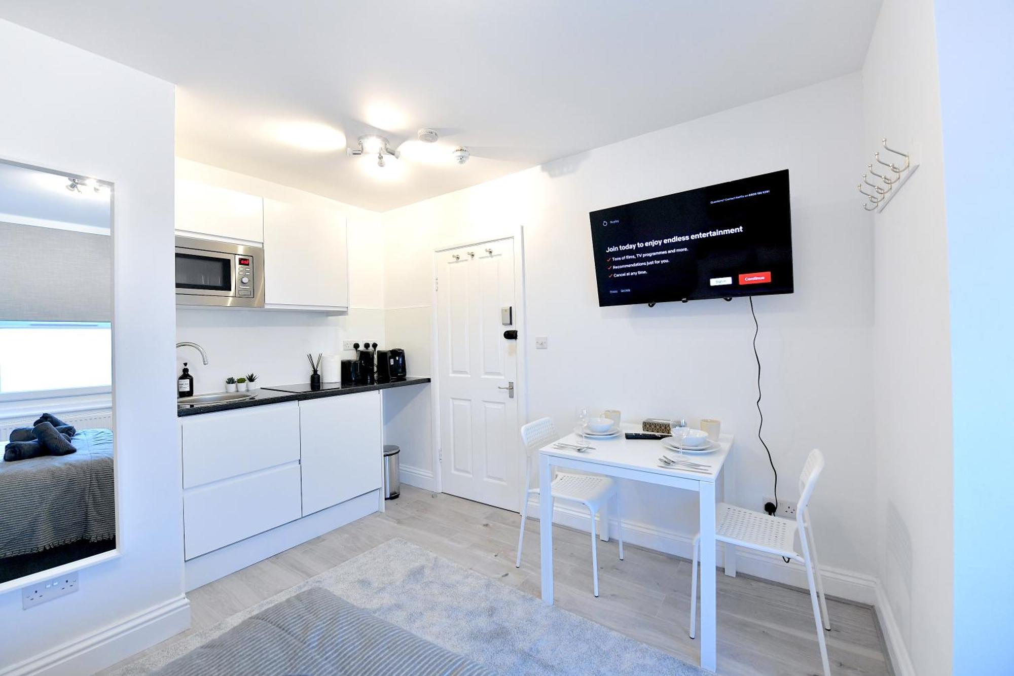 Luxury Fulham Close To Underground Newly Refurbished Apartment London