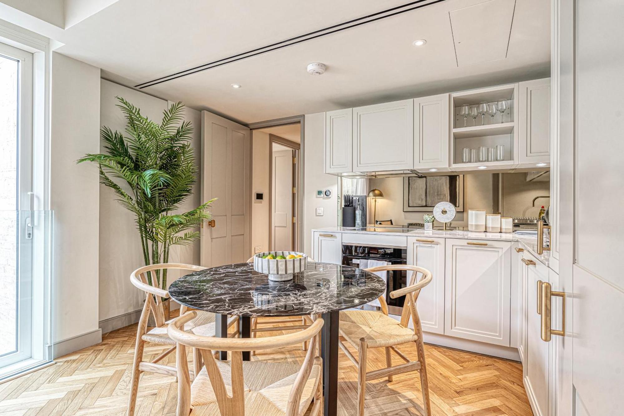 Luxury Flats Near Big Ben And Eye Apartment