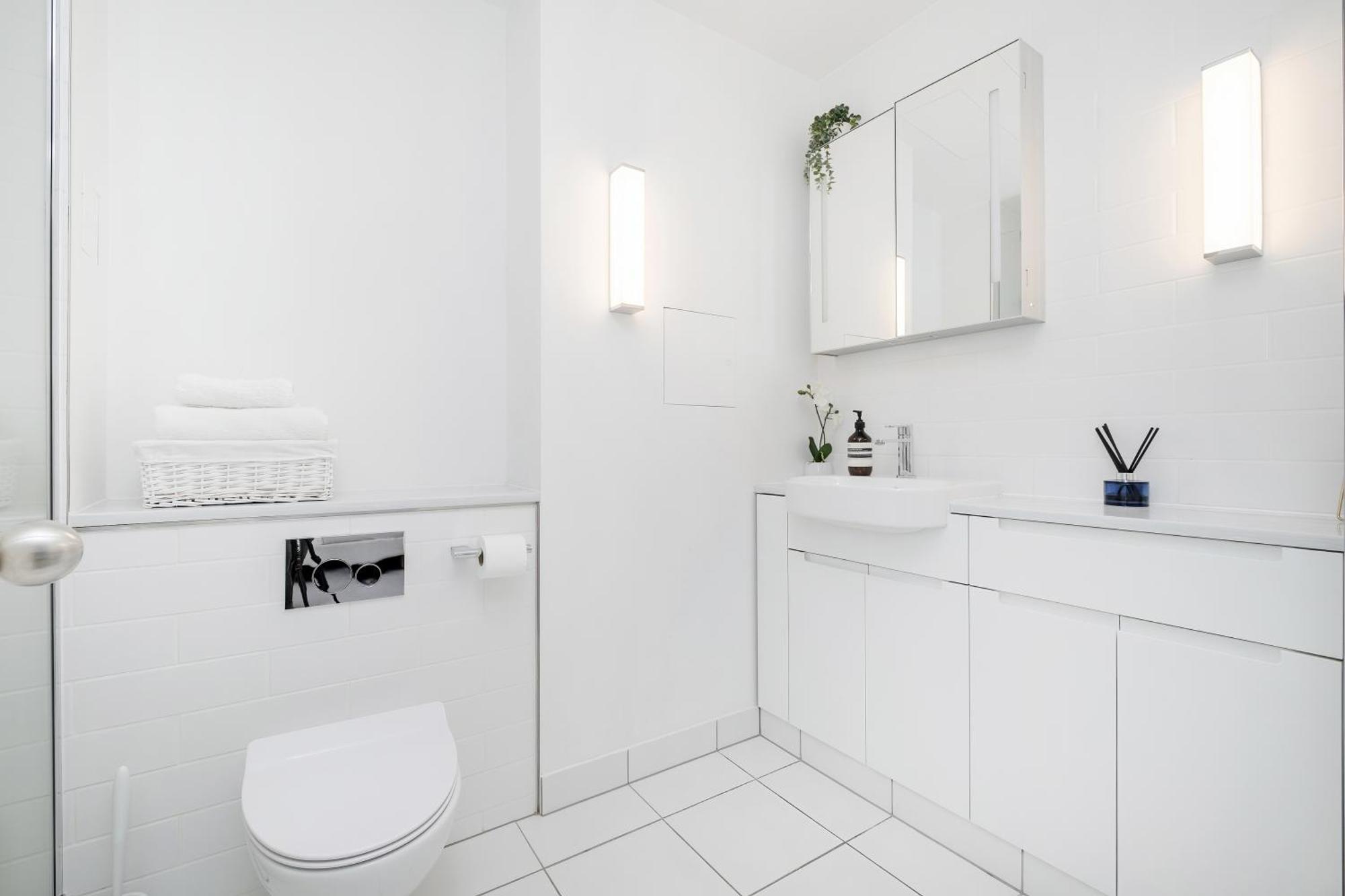 Luxury Mayfair Townhouse With A/c 3br 3ba Ferienhaus *
