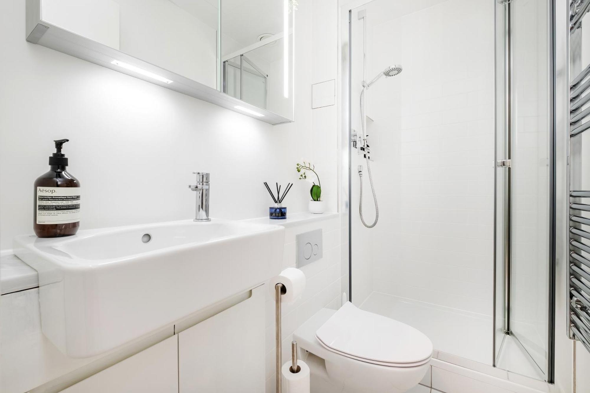 Ferienhaus Luxury Mayfair Townhouse With A/c 3br 3ba