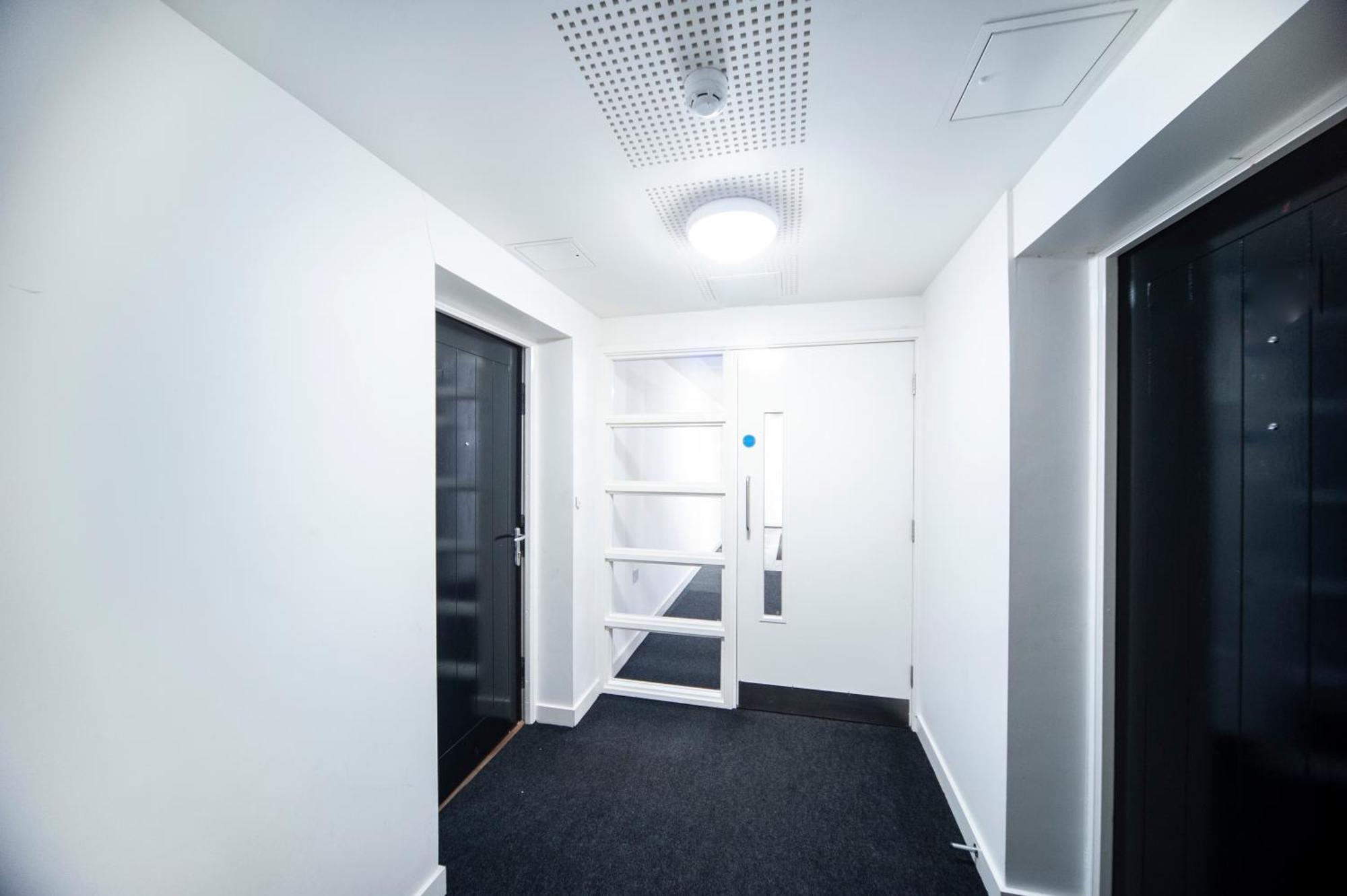 Floor - 2 Bed/2 Bath + Private Balcony Apartamento *