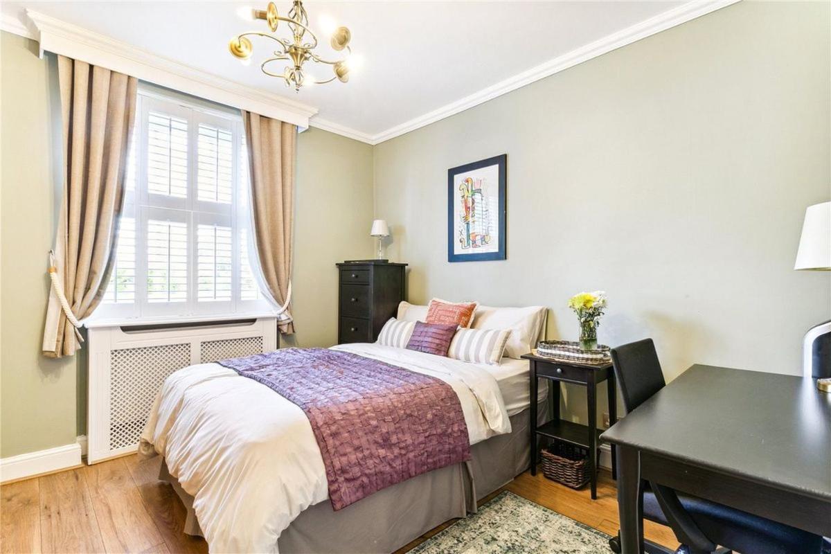 Leilighet Homely 2 Levels Flat W Private Garden *
