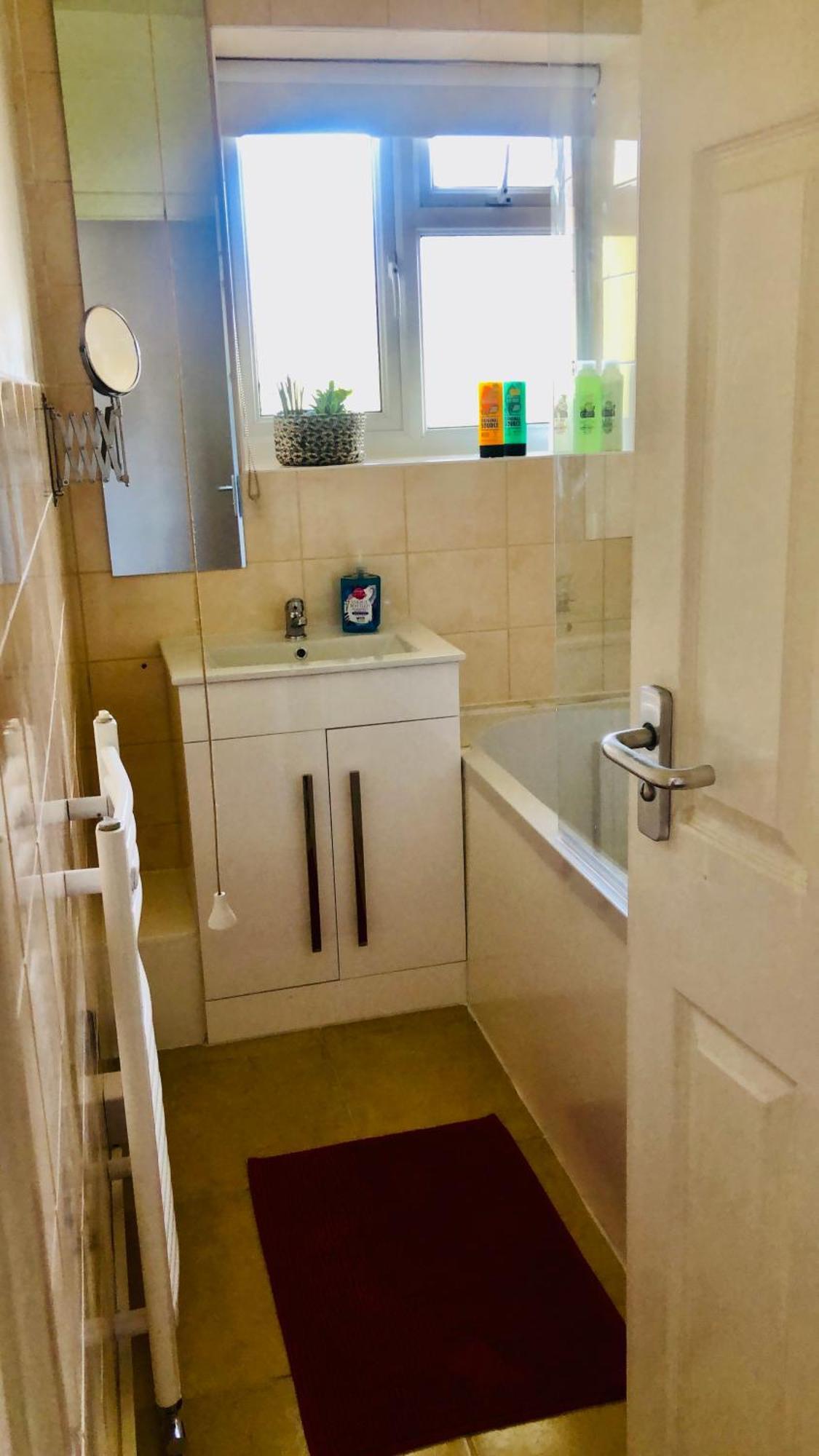 Location- 2 Bedroom London