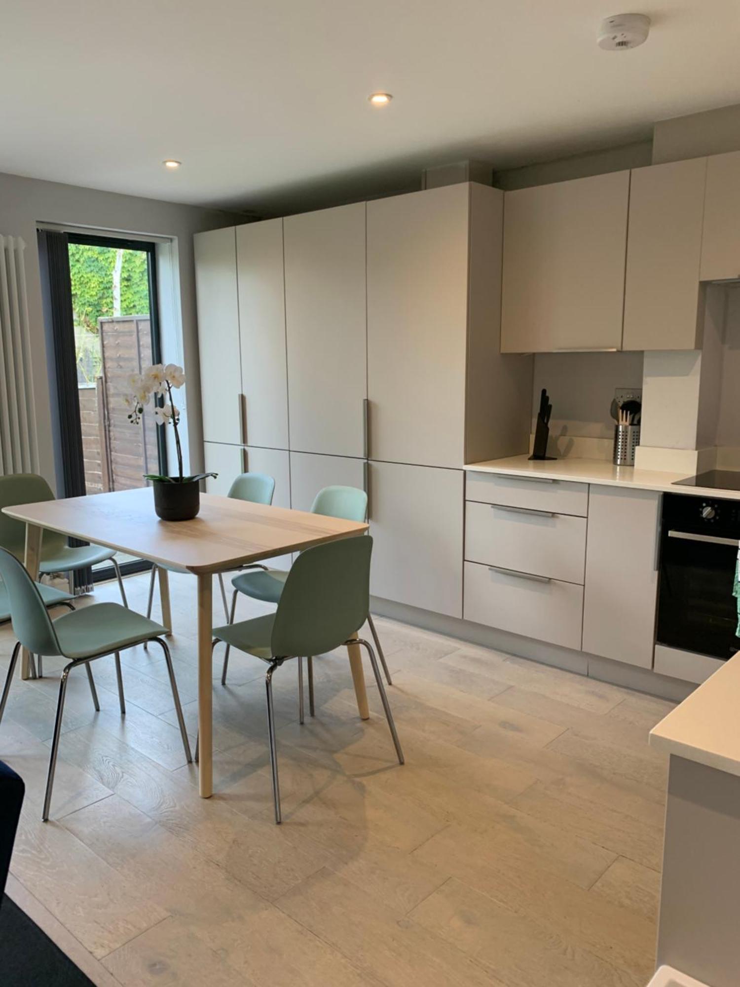 Leilighet Wonderful 3 Bed Flat With Private Garden In Wimbledon - 1 The Queens *
